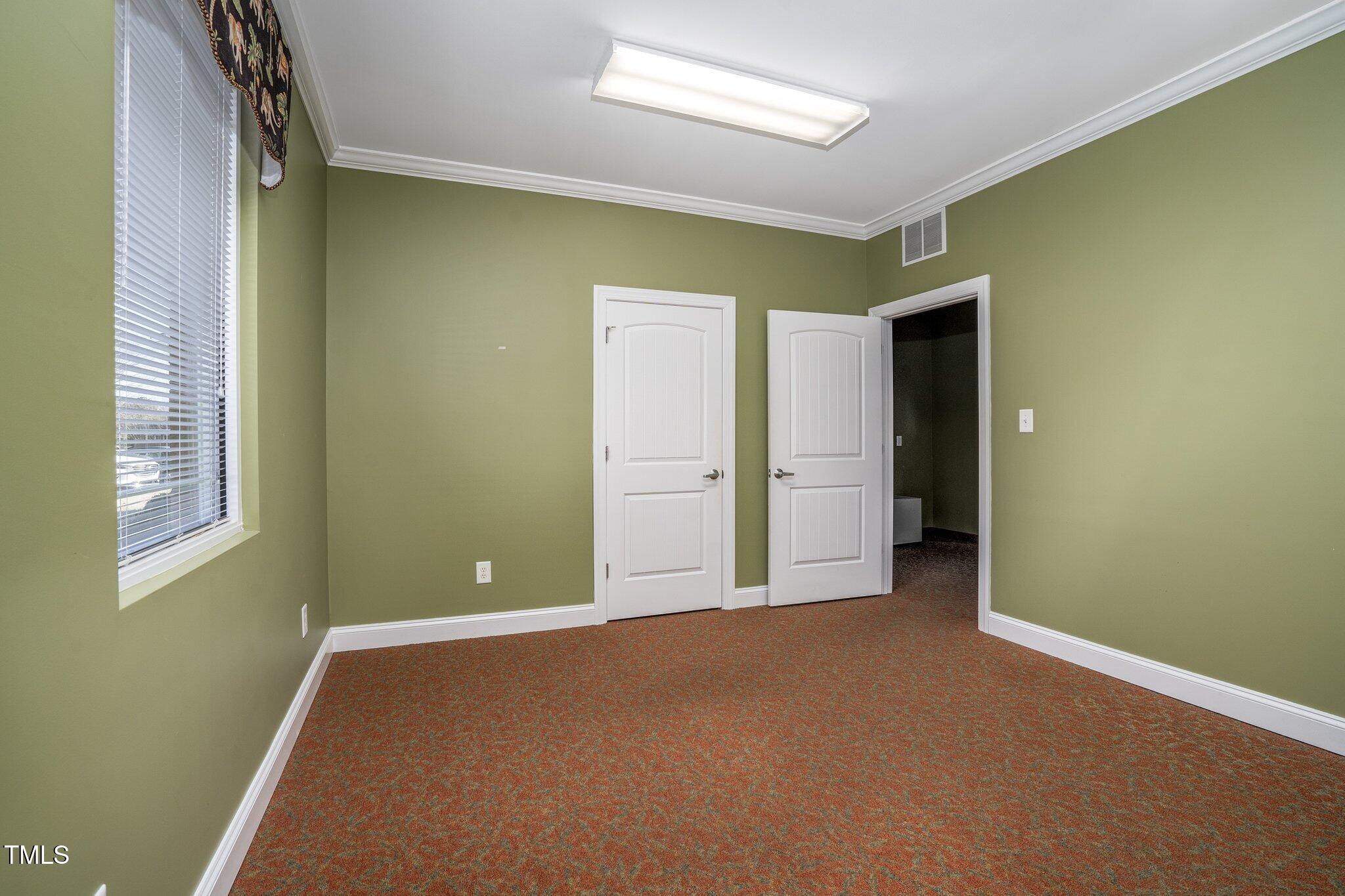 4025 Capital Drive Property Photo 32