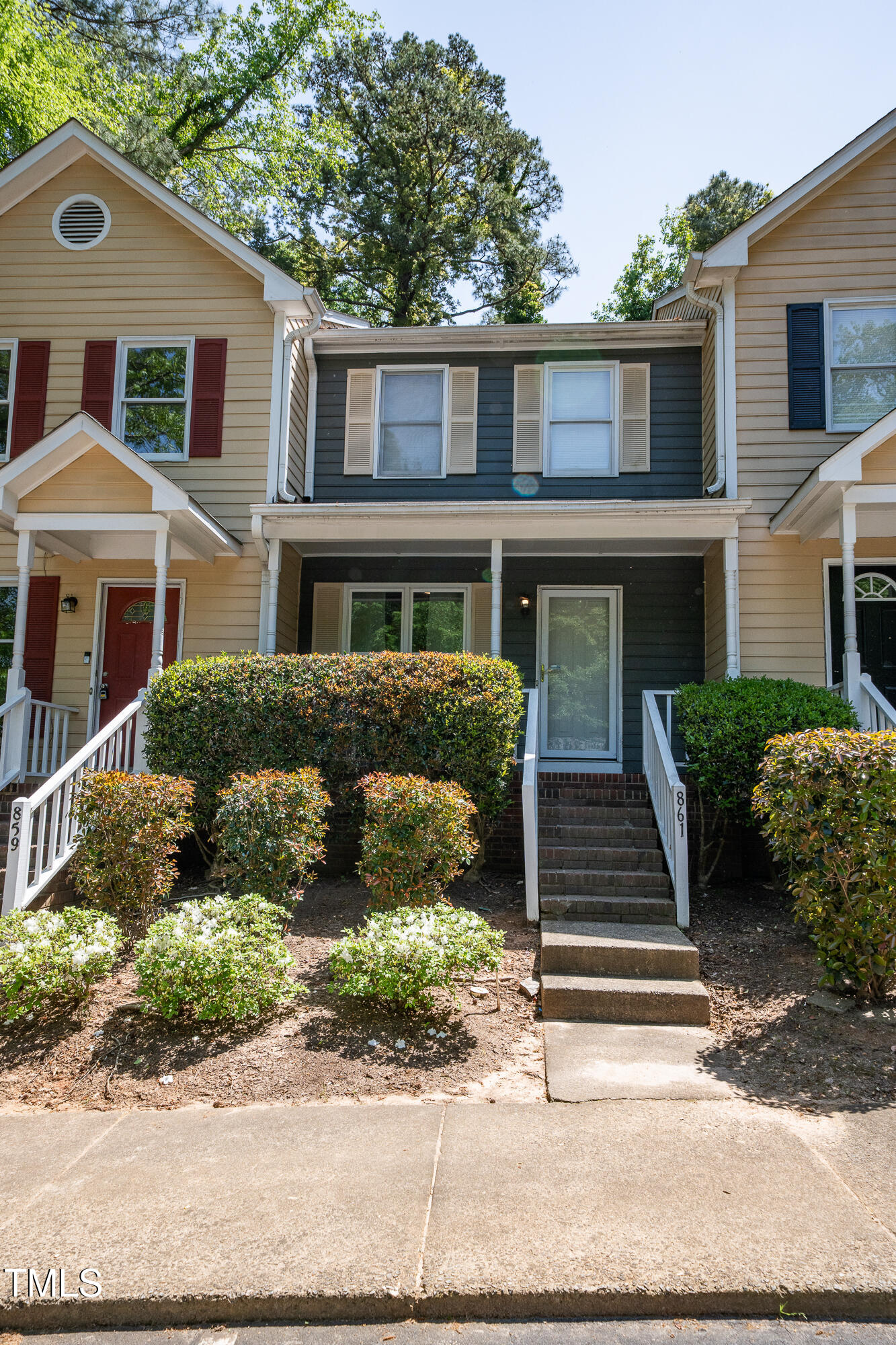 861 Dalewood Drive Property Photo