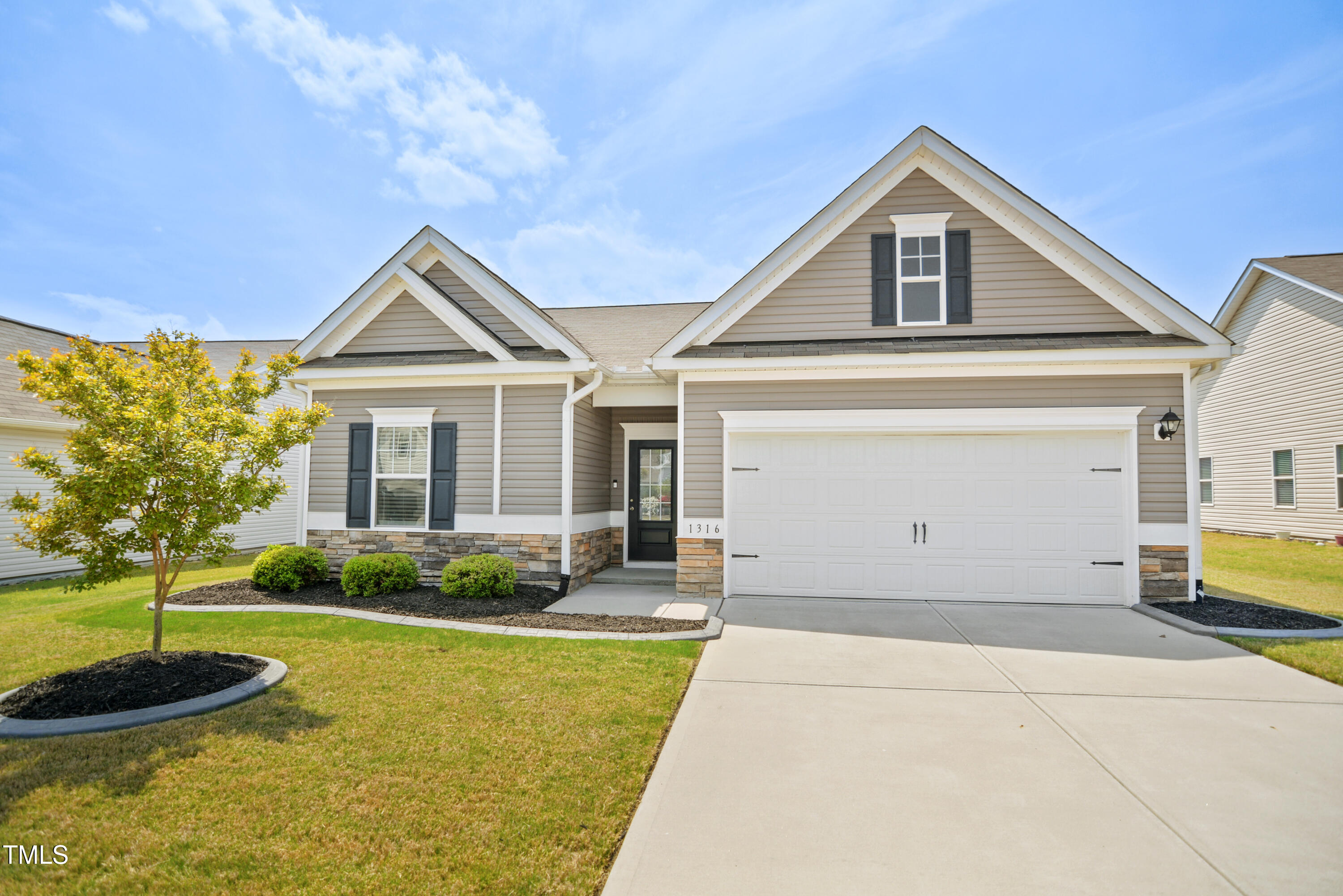 1316 London Meadow Way Property Photo