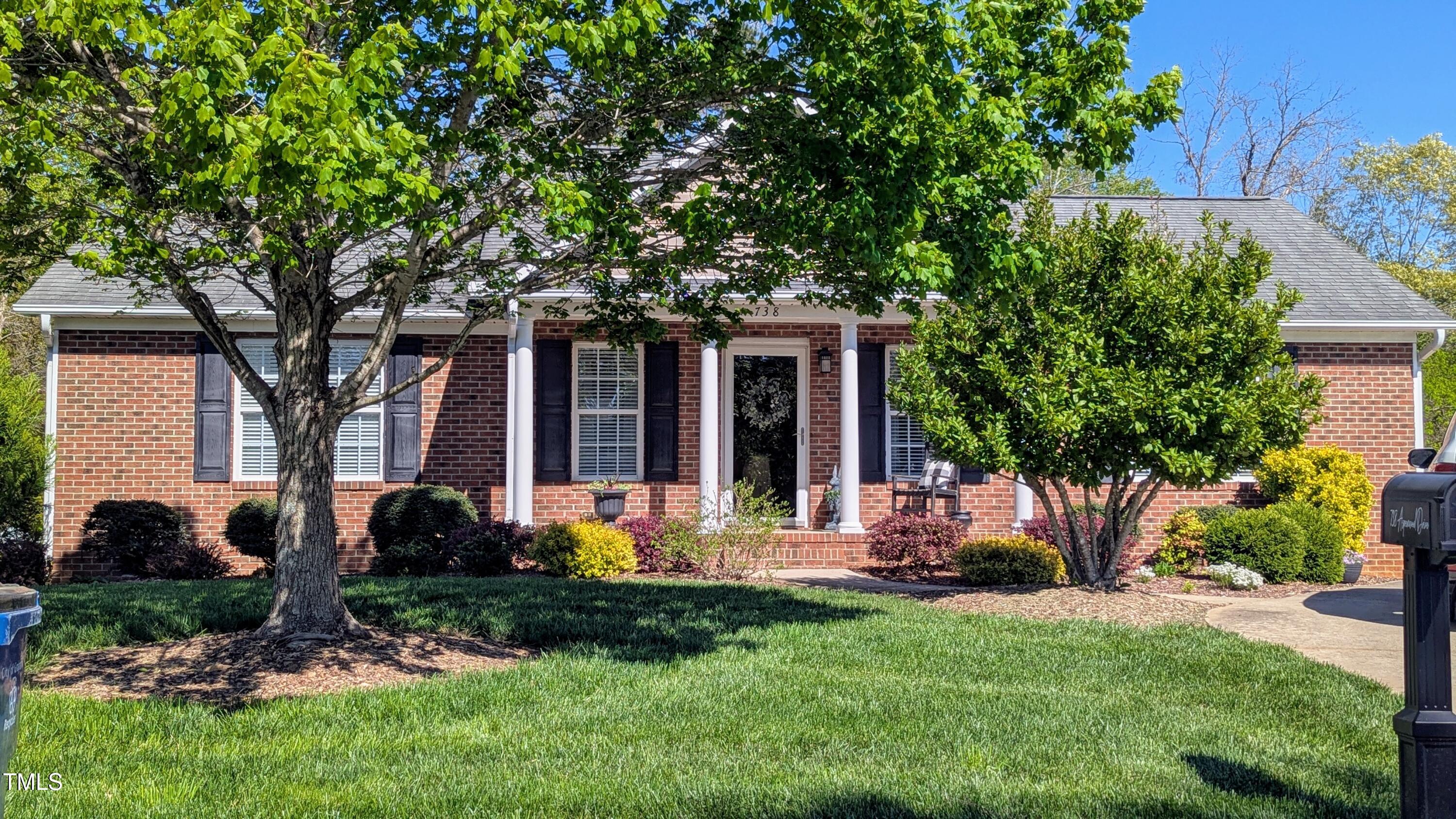 738 Aspenwood Drive Property Photo