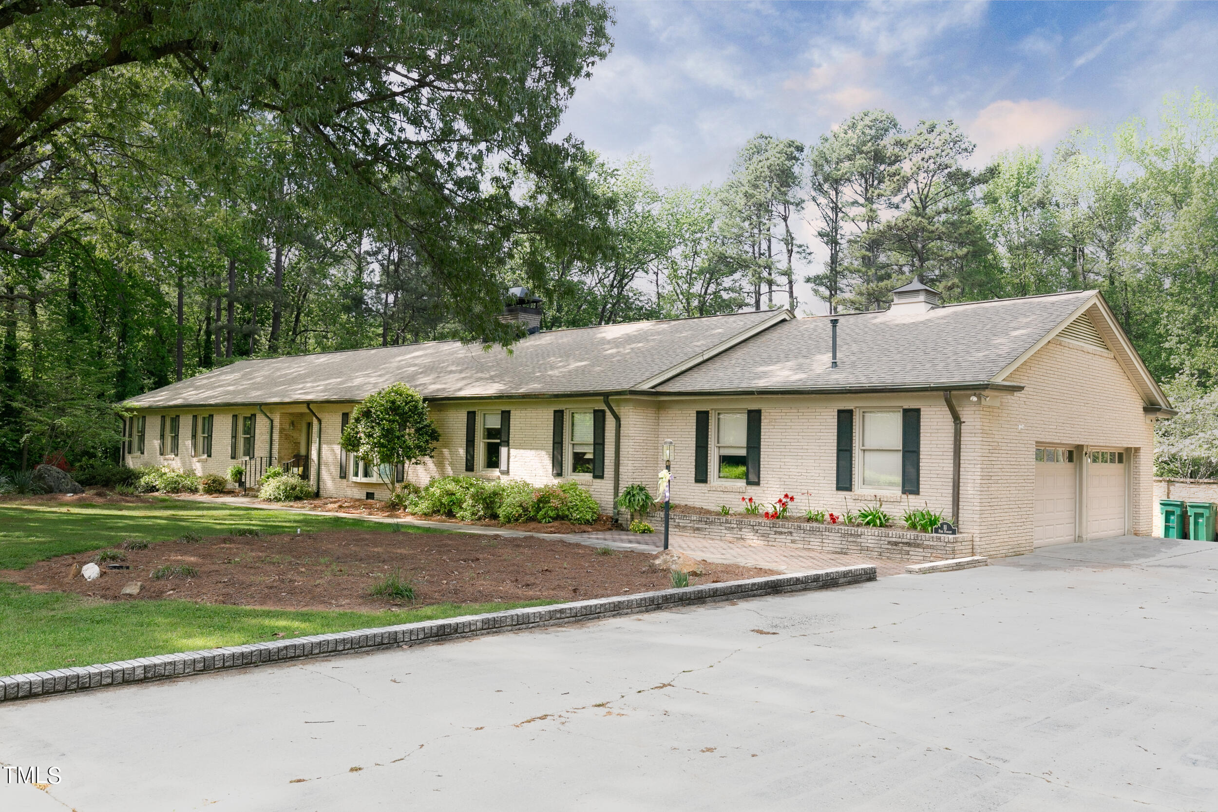 11 Pine Forest Drive Property Photo 2