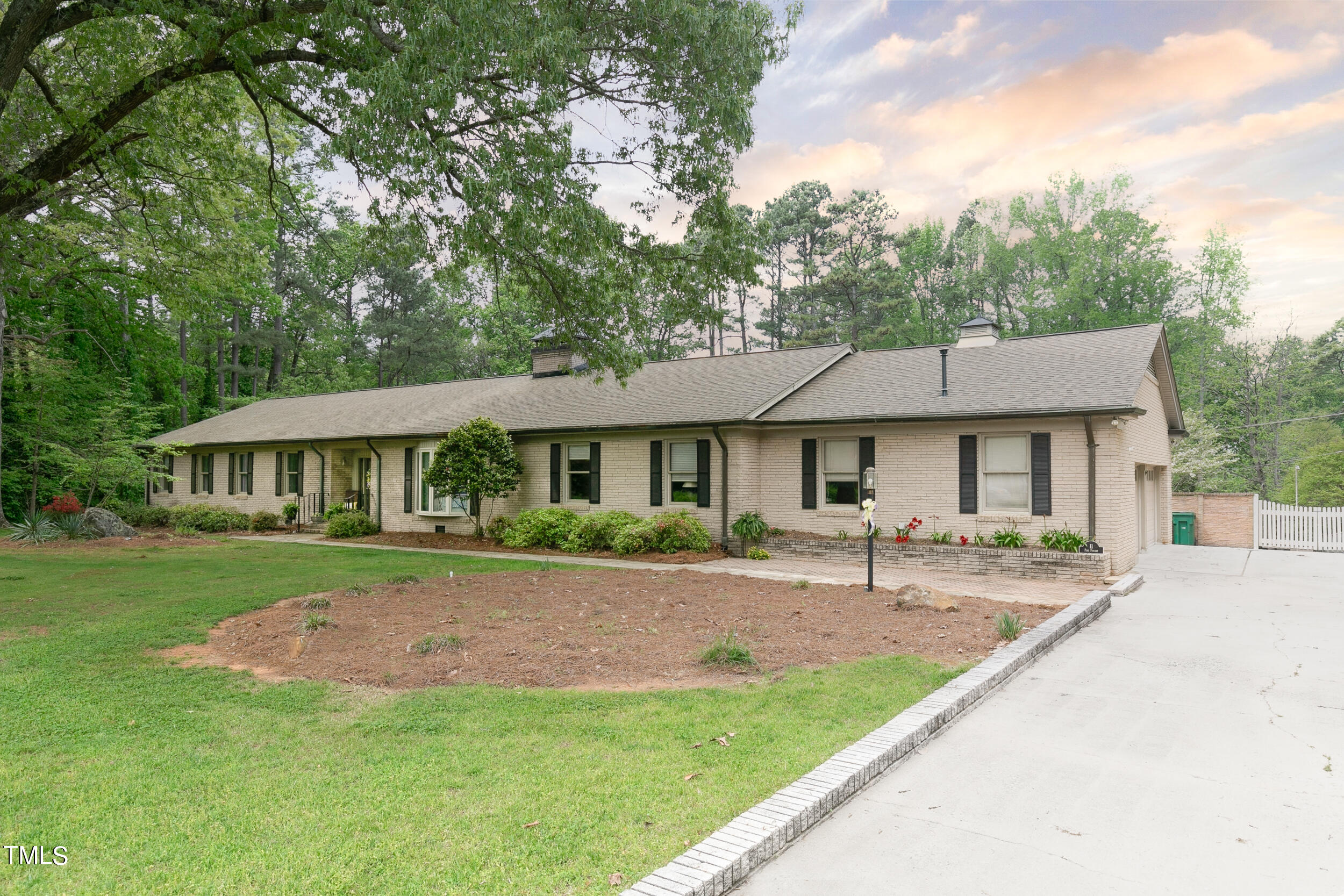 11 Pine Forest Drive Property Photo 4