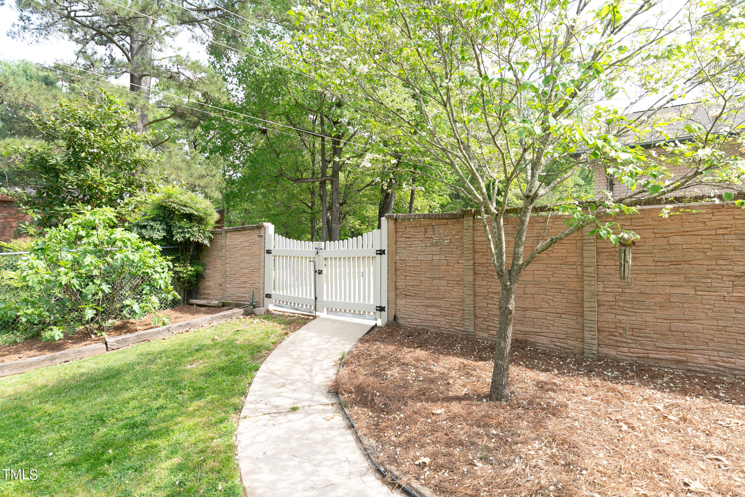 11 Pine Forest Drive Property Photo 16