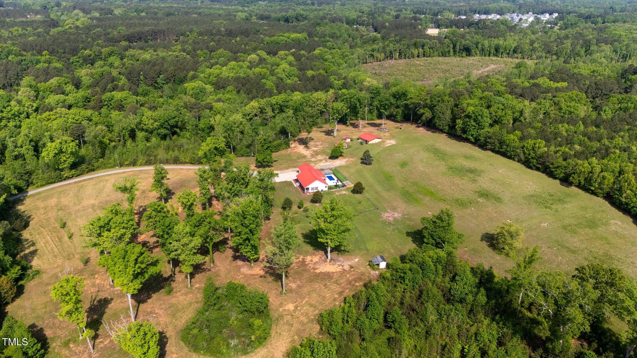 342 Mcleod Road Property Photo