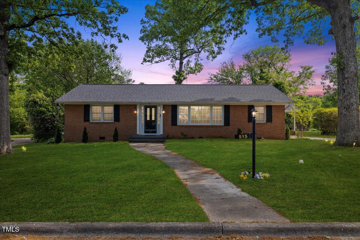515 Oakwood Lane Property Photo