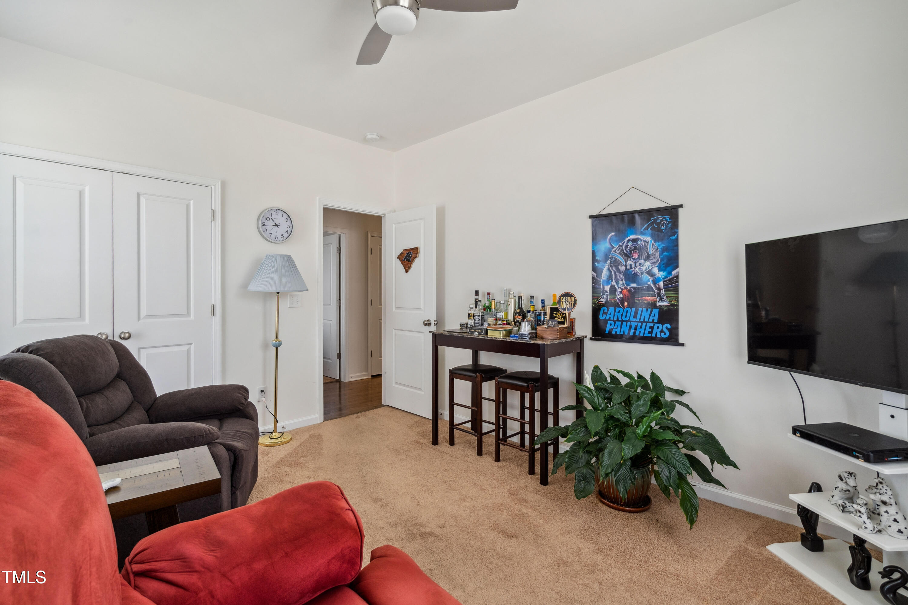 270 Oak Park Boulevard Property Photo 18