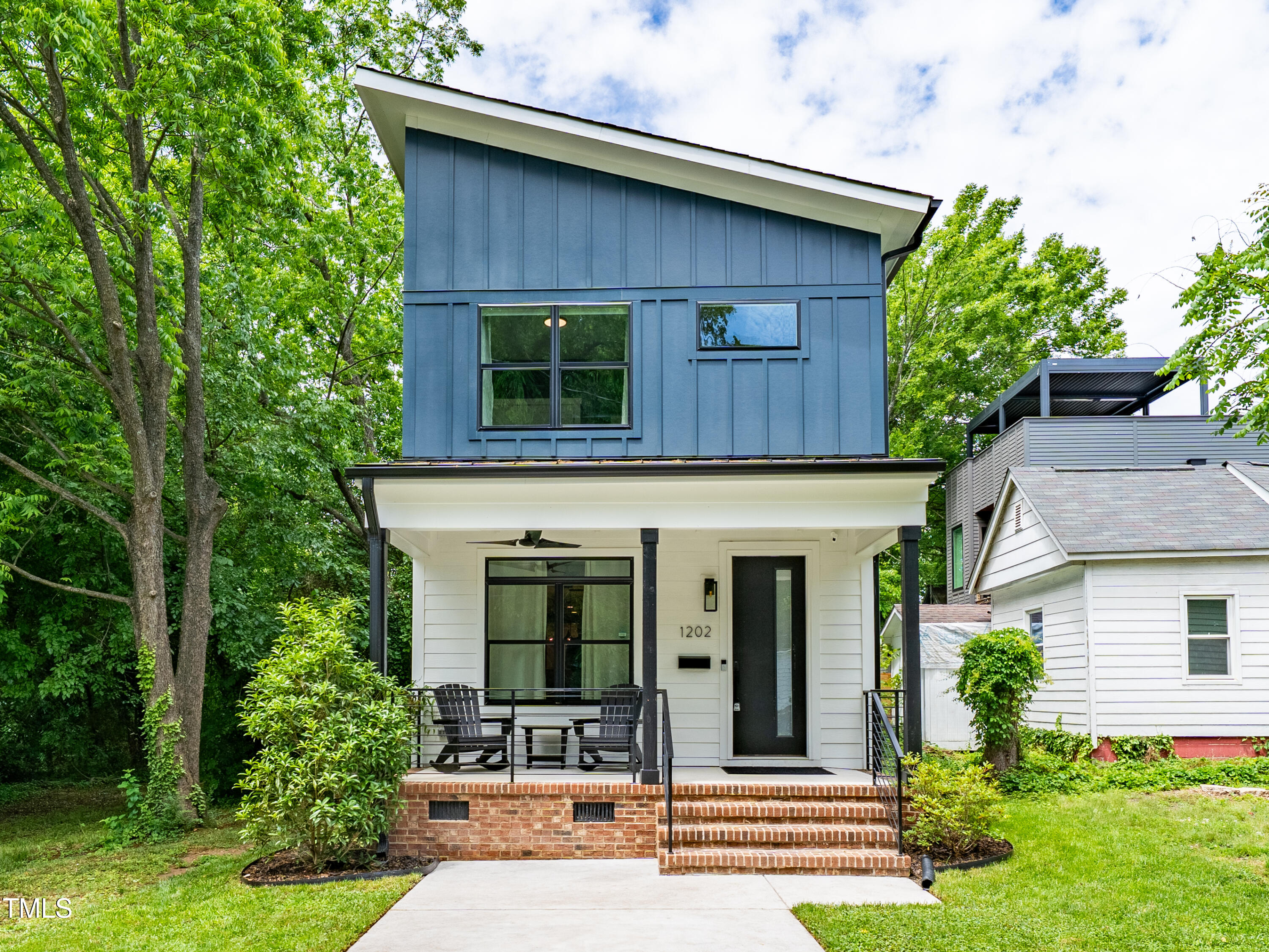 1202 S Bloodworth Street Property Photo