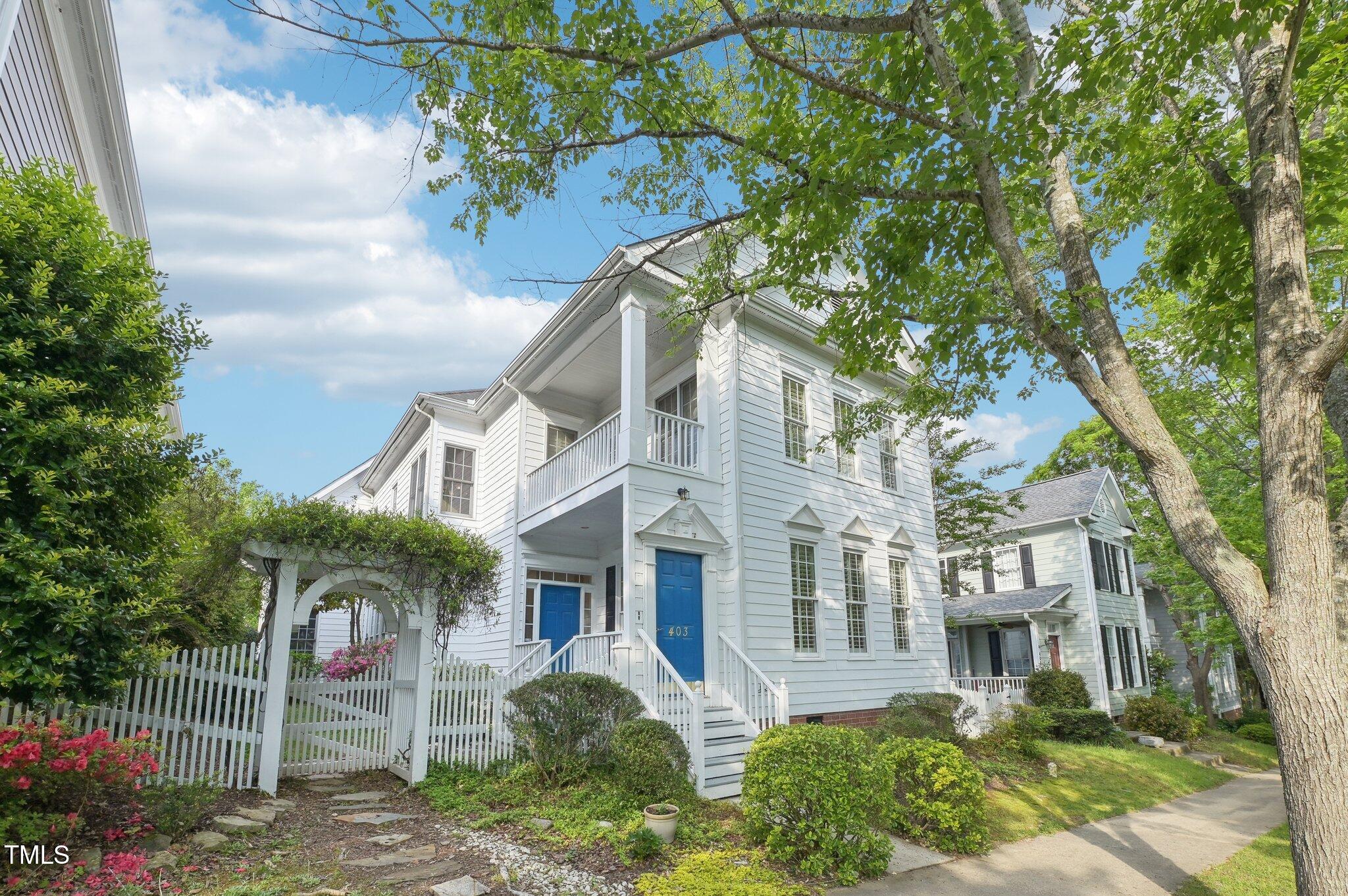 403 Brookgreen Drive Property Photo 3