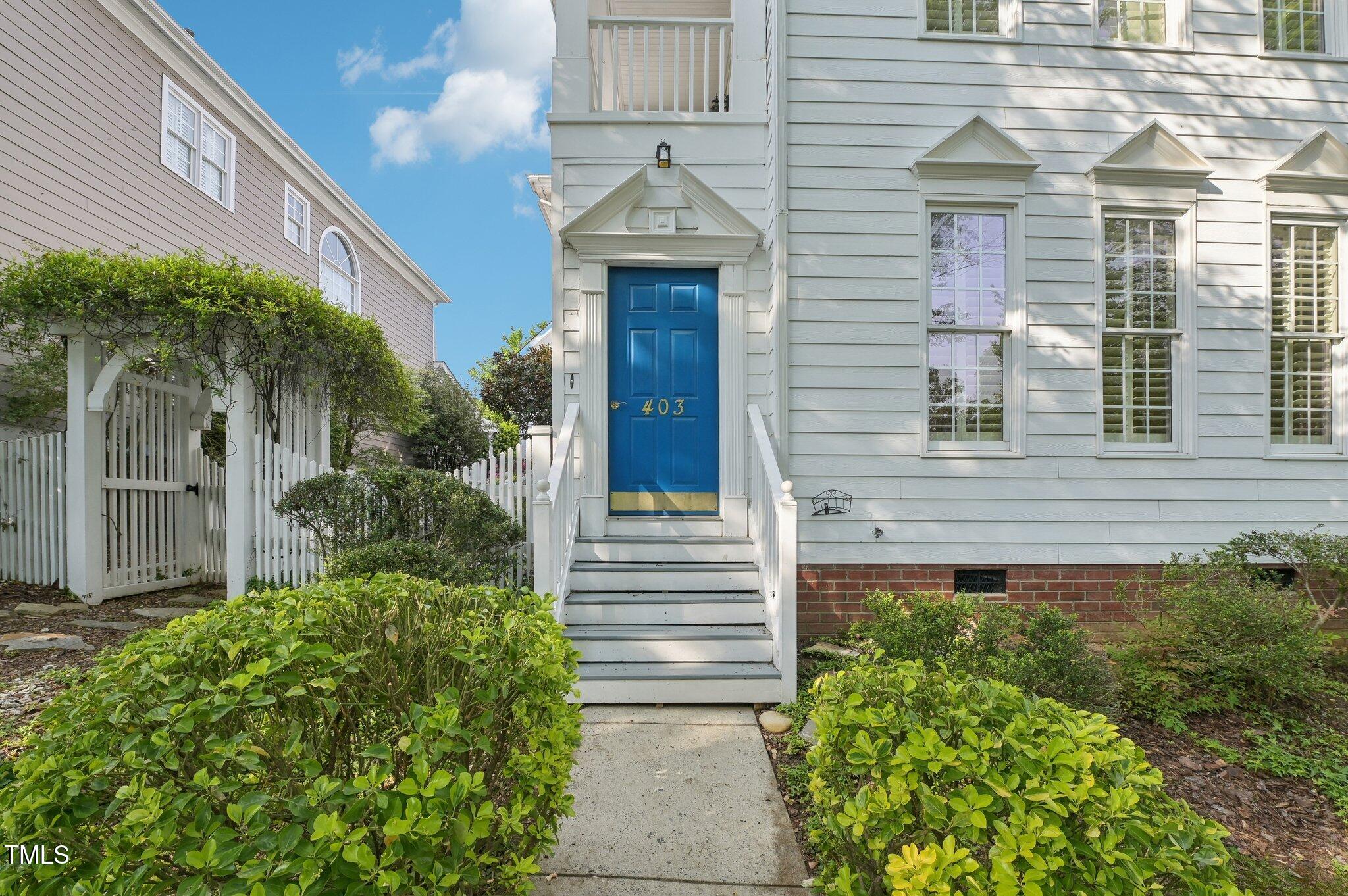 403 Brookgreen Drive Property Photo 4