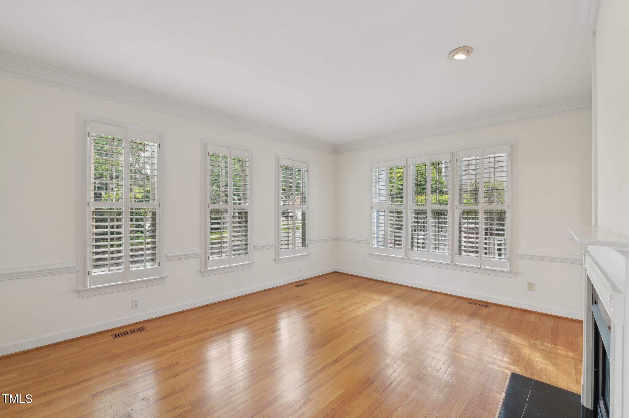 403 Brookgreen Drive Property Photo 10