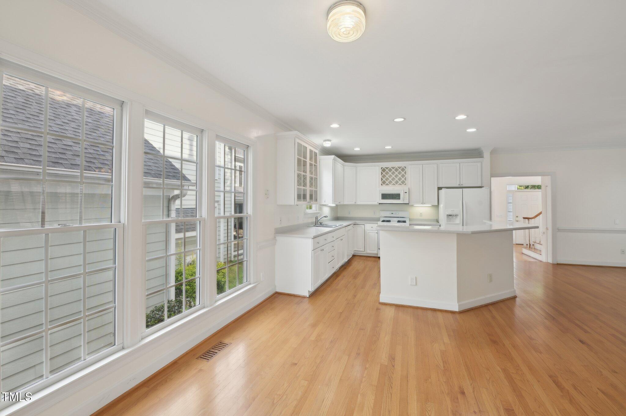 403 Brookgreen Drive Property Photo 20