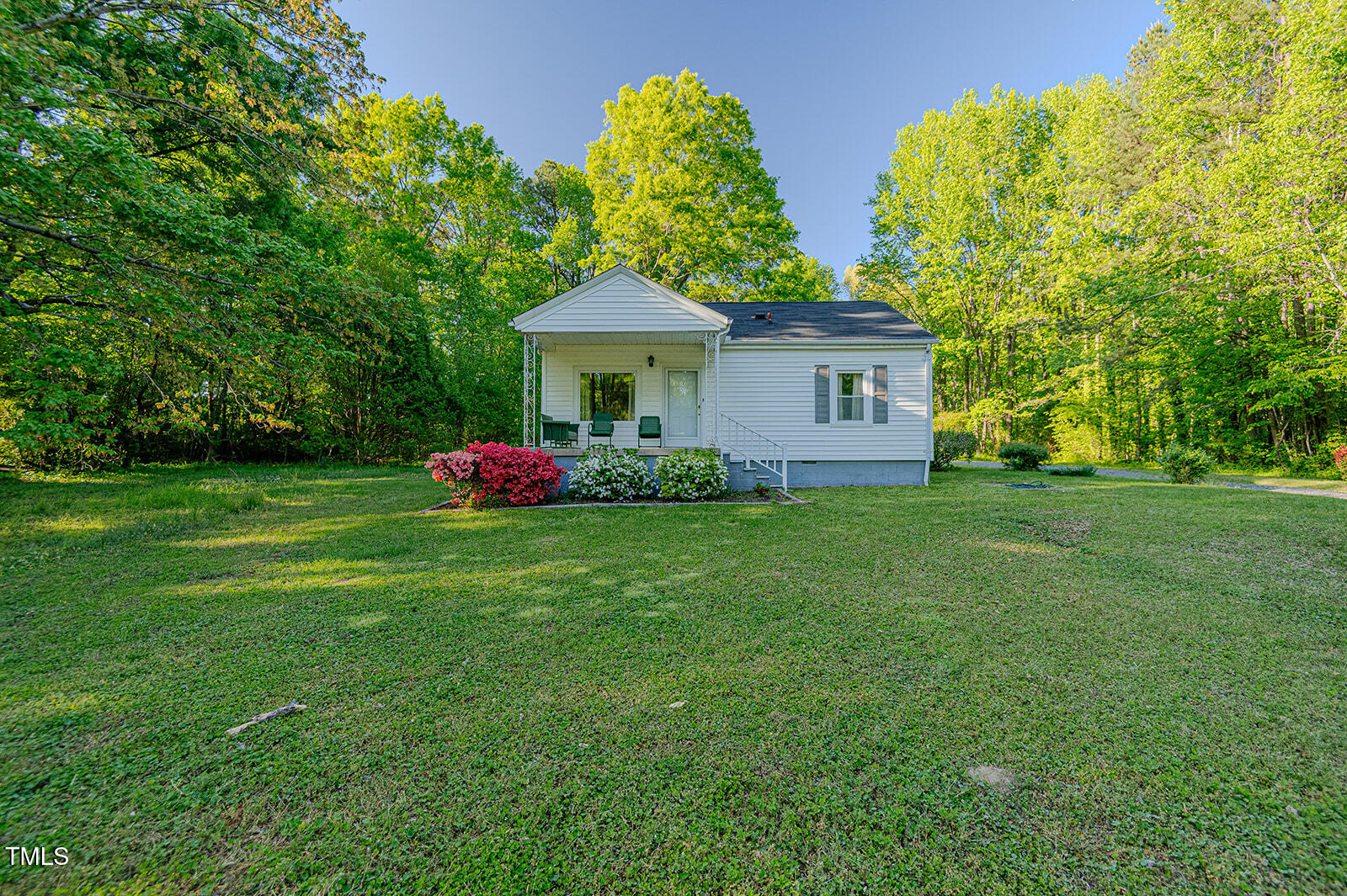 2021 Bundy Avenue Property Photo