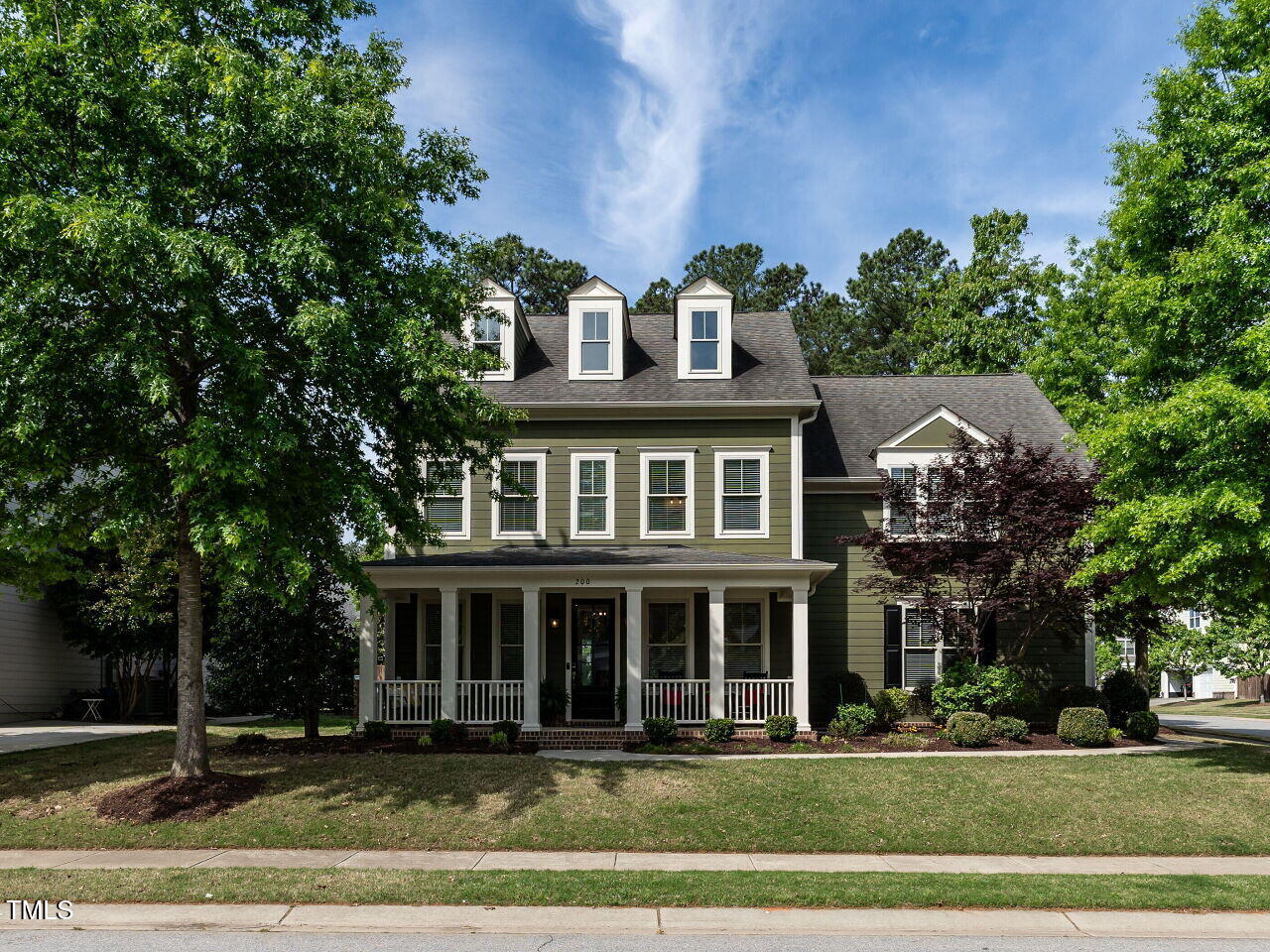 200 Larkhaven Place Property Photo