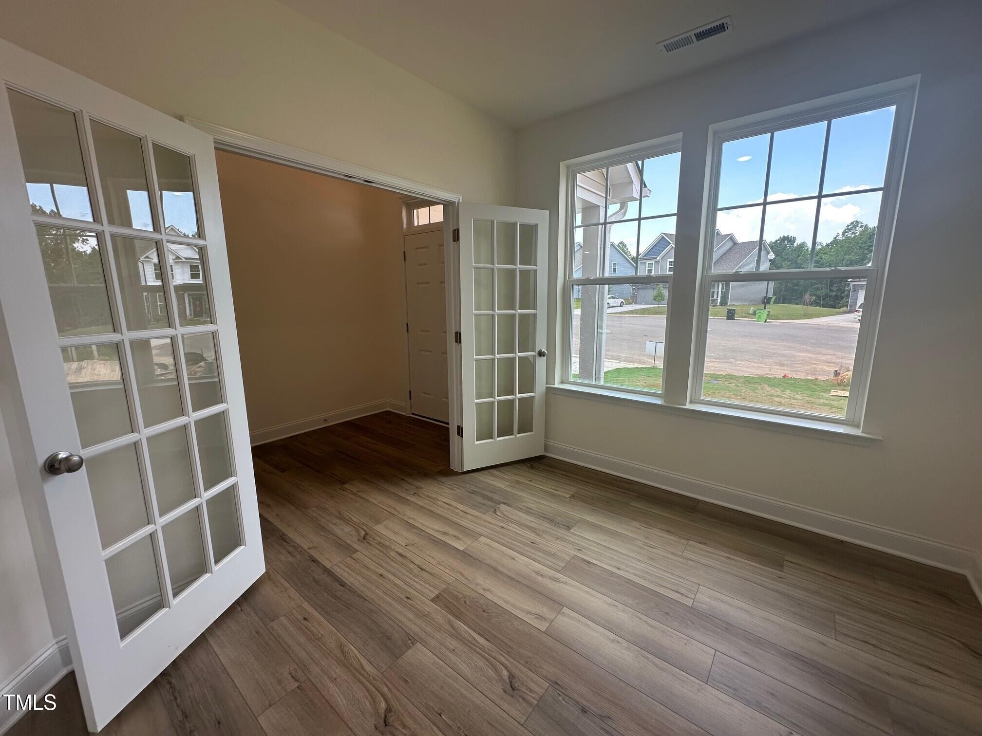 1252 Randwick Vly Court Property Photo 7