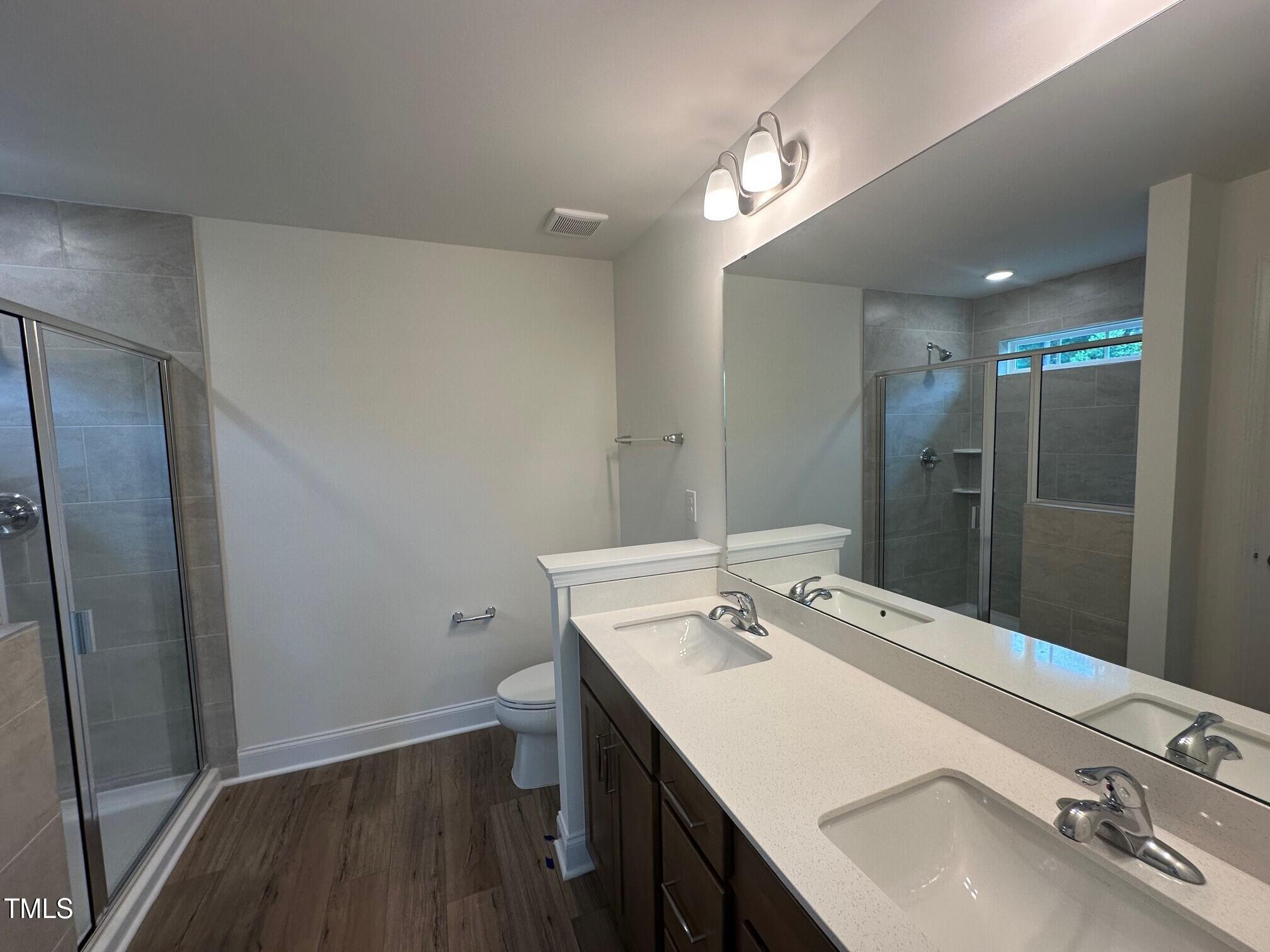1252 Randwick Vly Court Property Photo 11