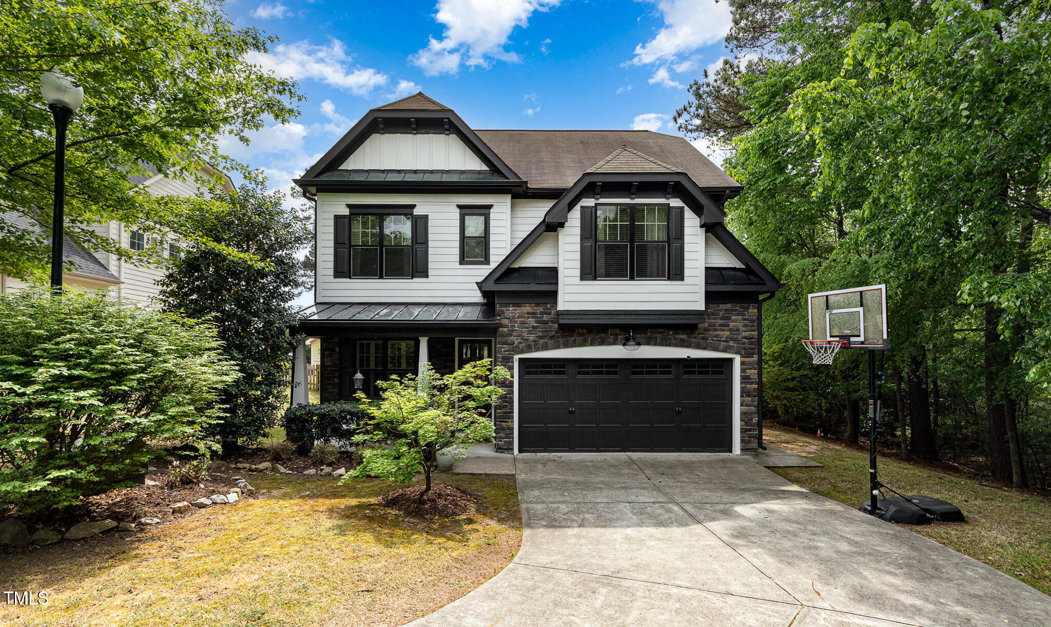 1209 Shasta Daisy Drive Property Photo