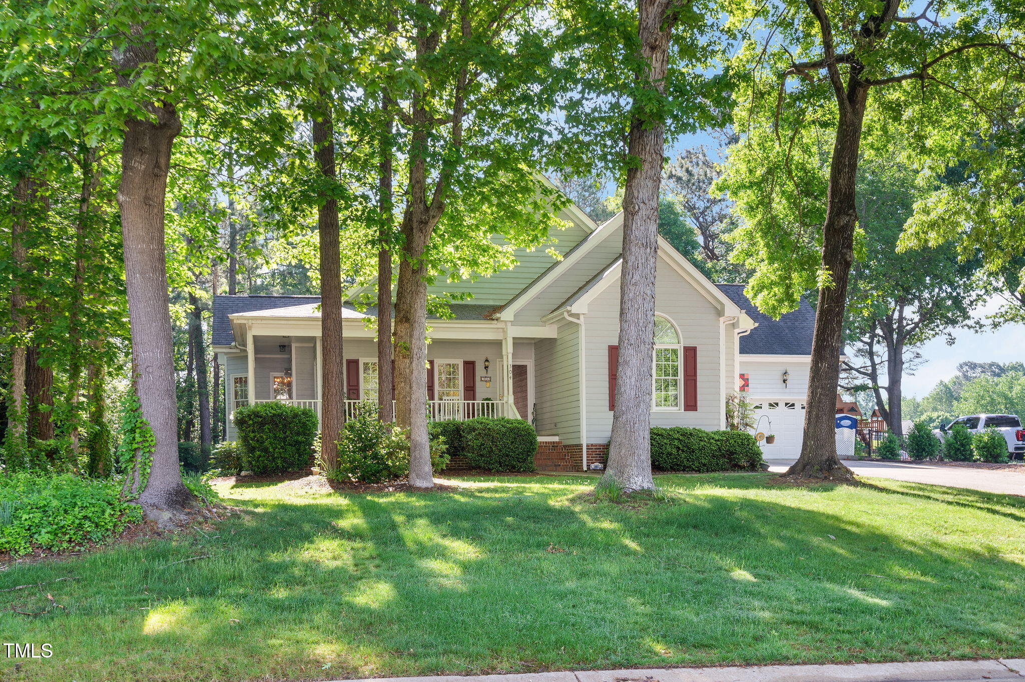304 Parkridge Drive Property Photo
