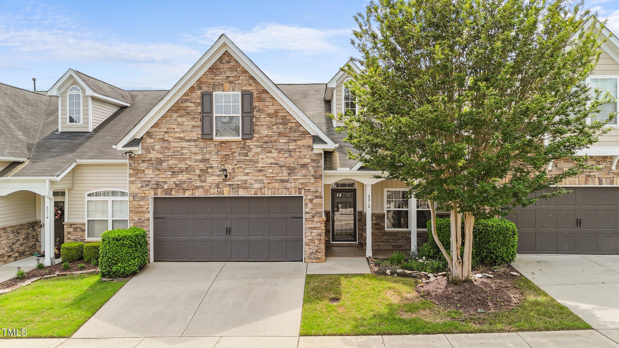 3212 Imperial Oaks Drive Property Photo 1