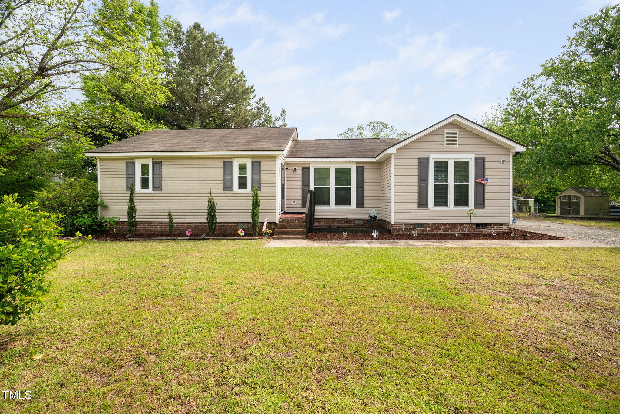 2005 Chalybeate Springs Road Property Photo