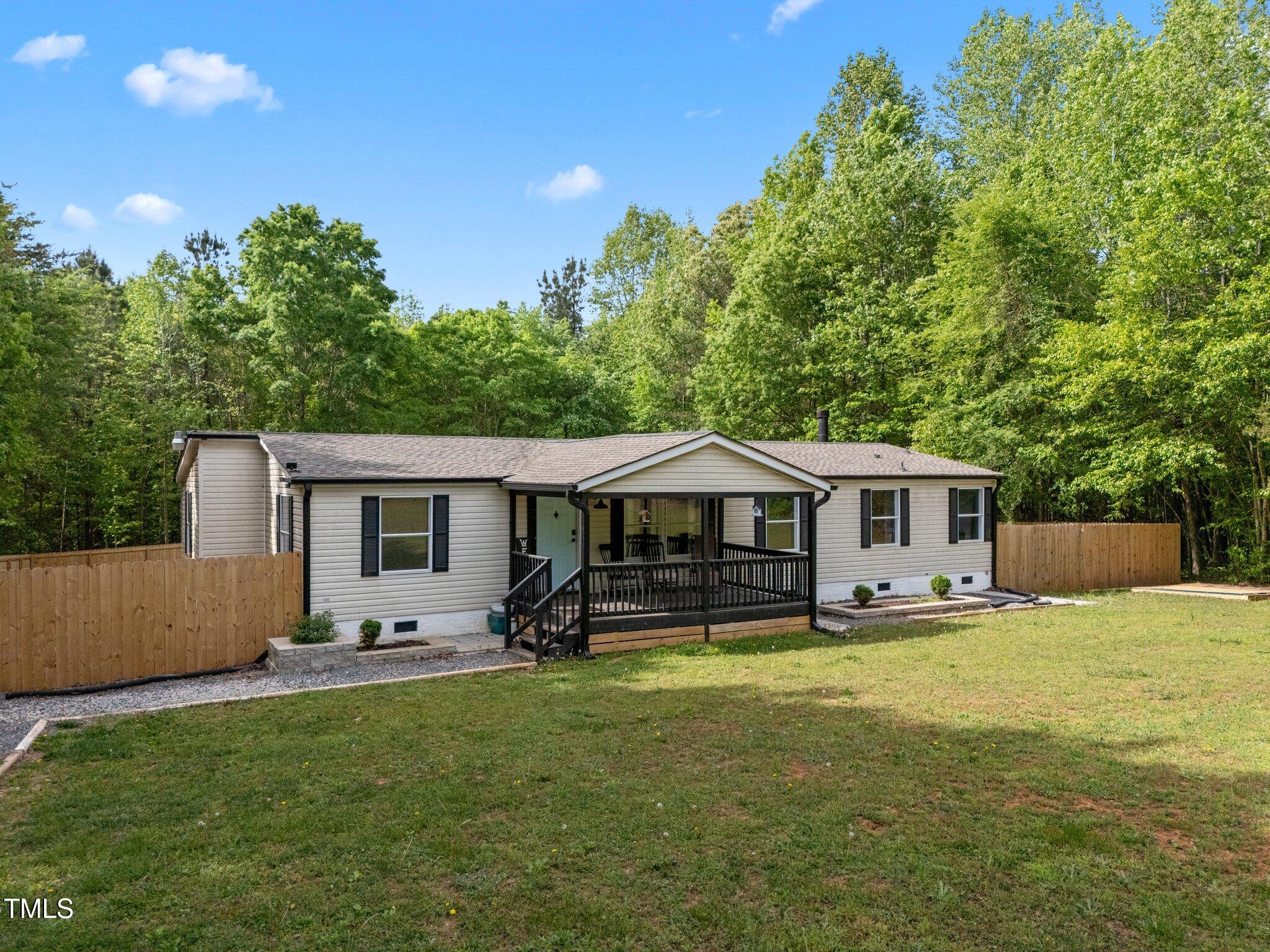 305 Christys Way Property Photo