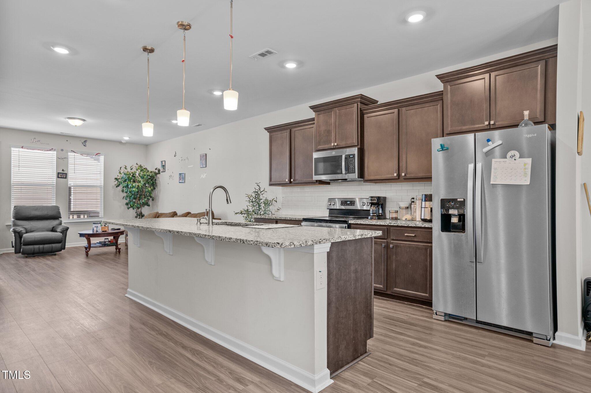 987 Parkstone Towne Boulevard Property Photo
