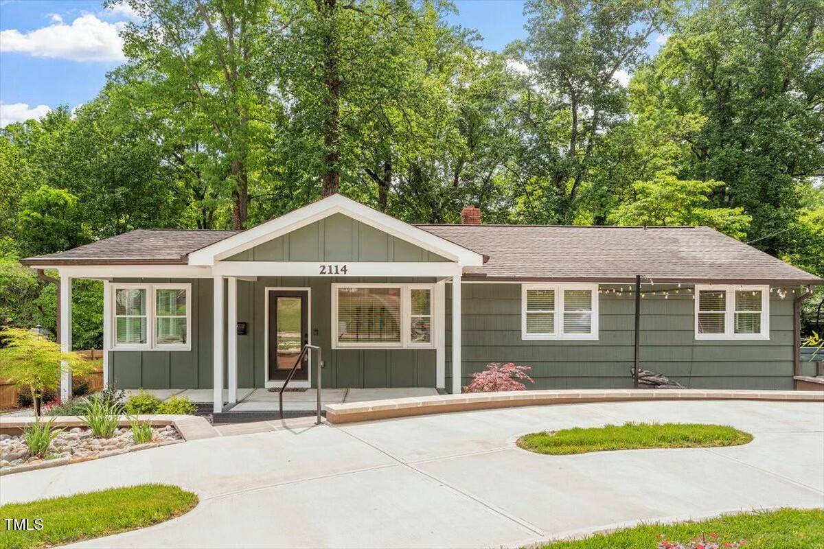 2114 Woodview Drive Property Photo