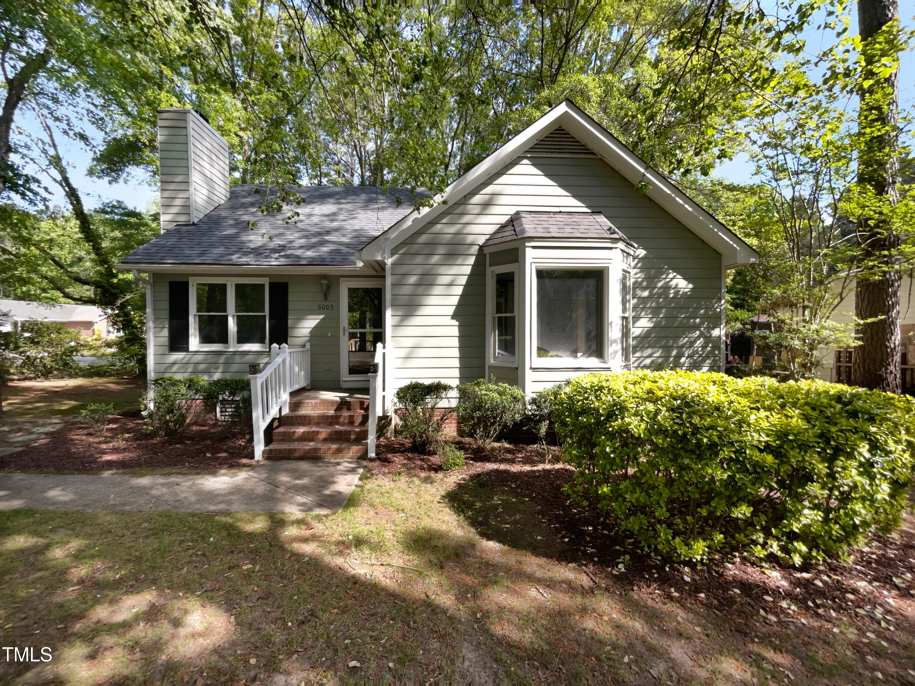 6005 Antigua Property Photo