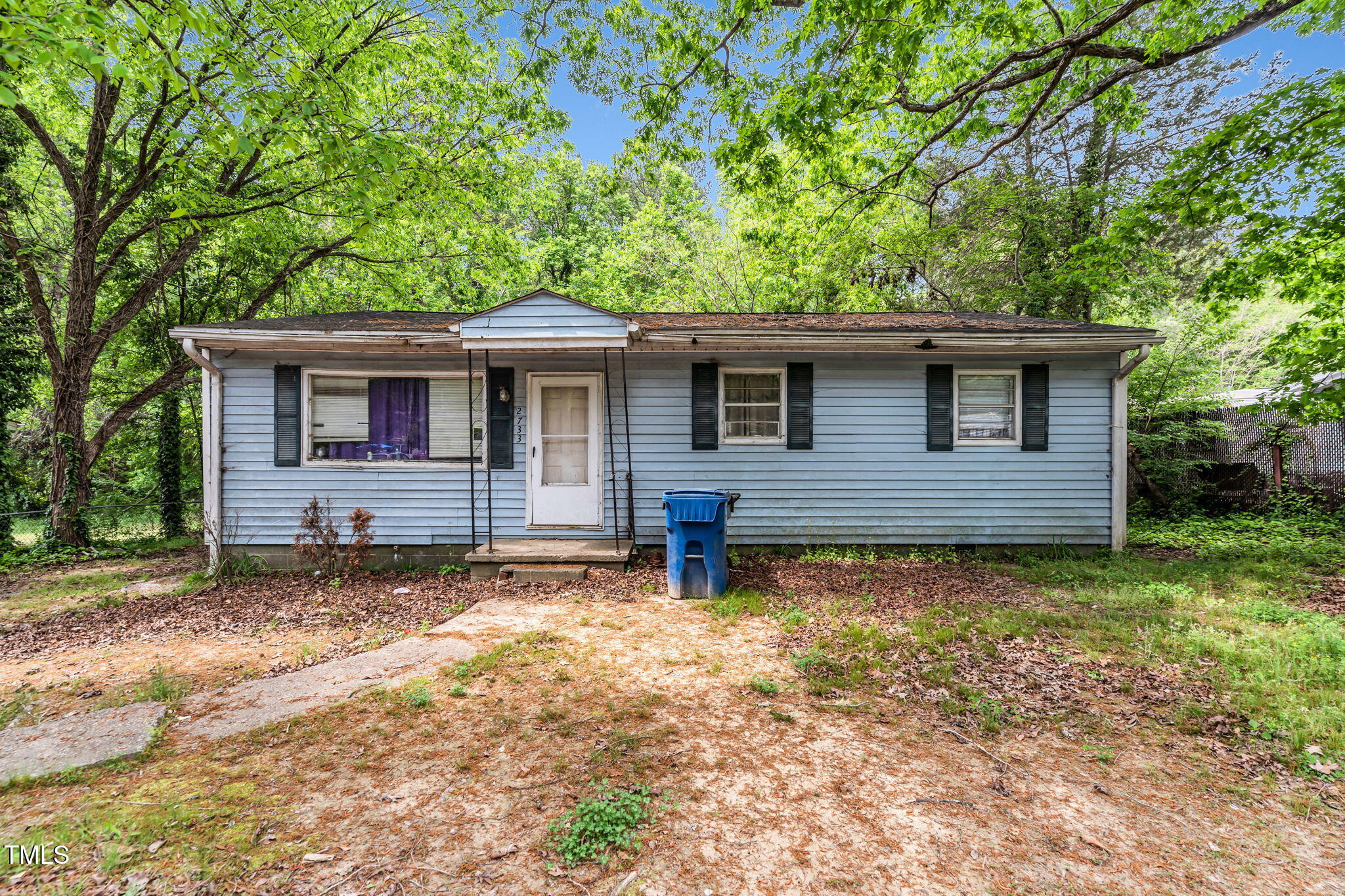 2733 Thelma Street Property Photo