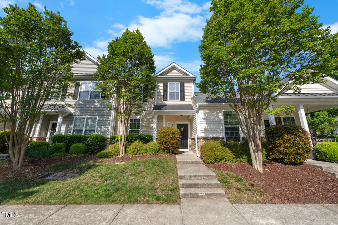 Auburn Square Real Estate Listings Main Image