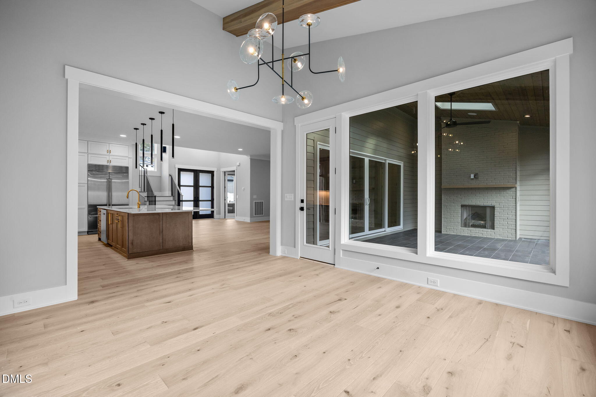 7805 Ailesbury Road Property Photo 12