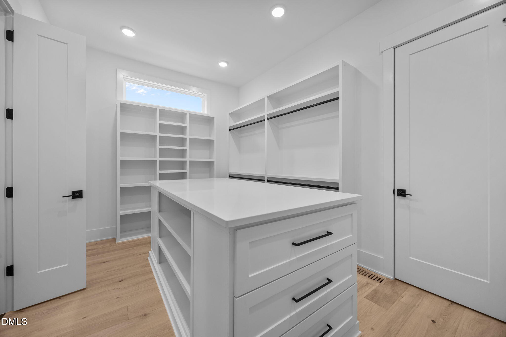 7805 Ailesbury Road Property Photo 20