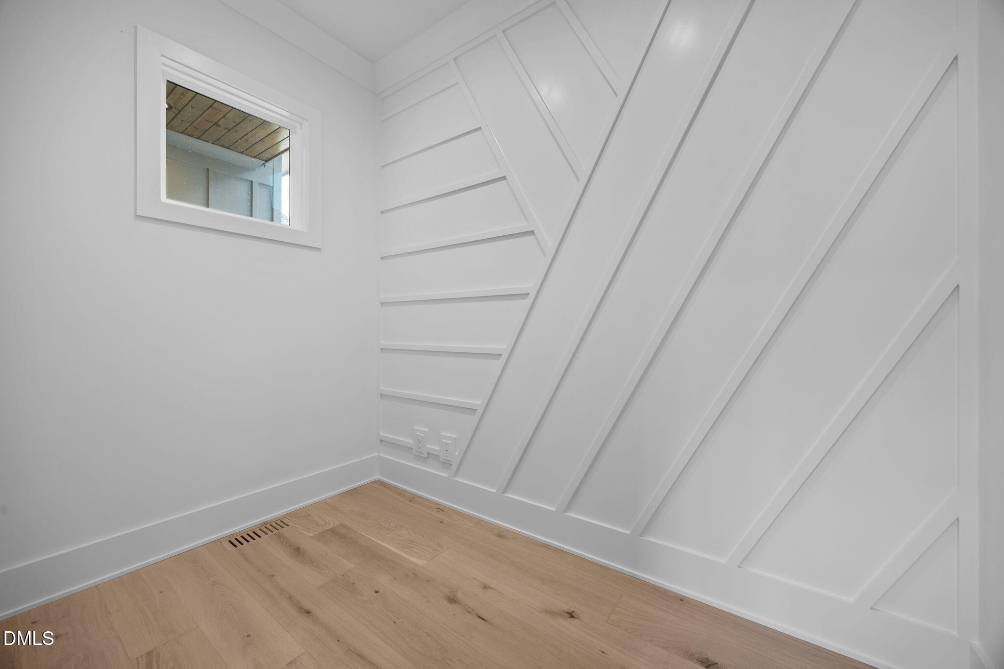7805 Ailesbury Road Property Photo 21