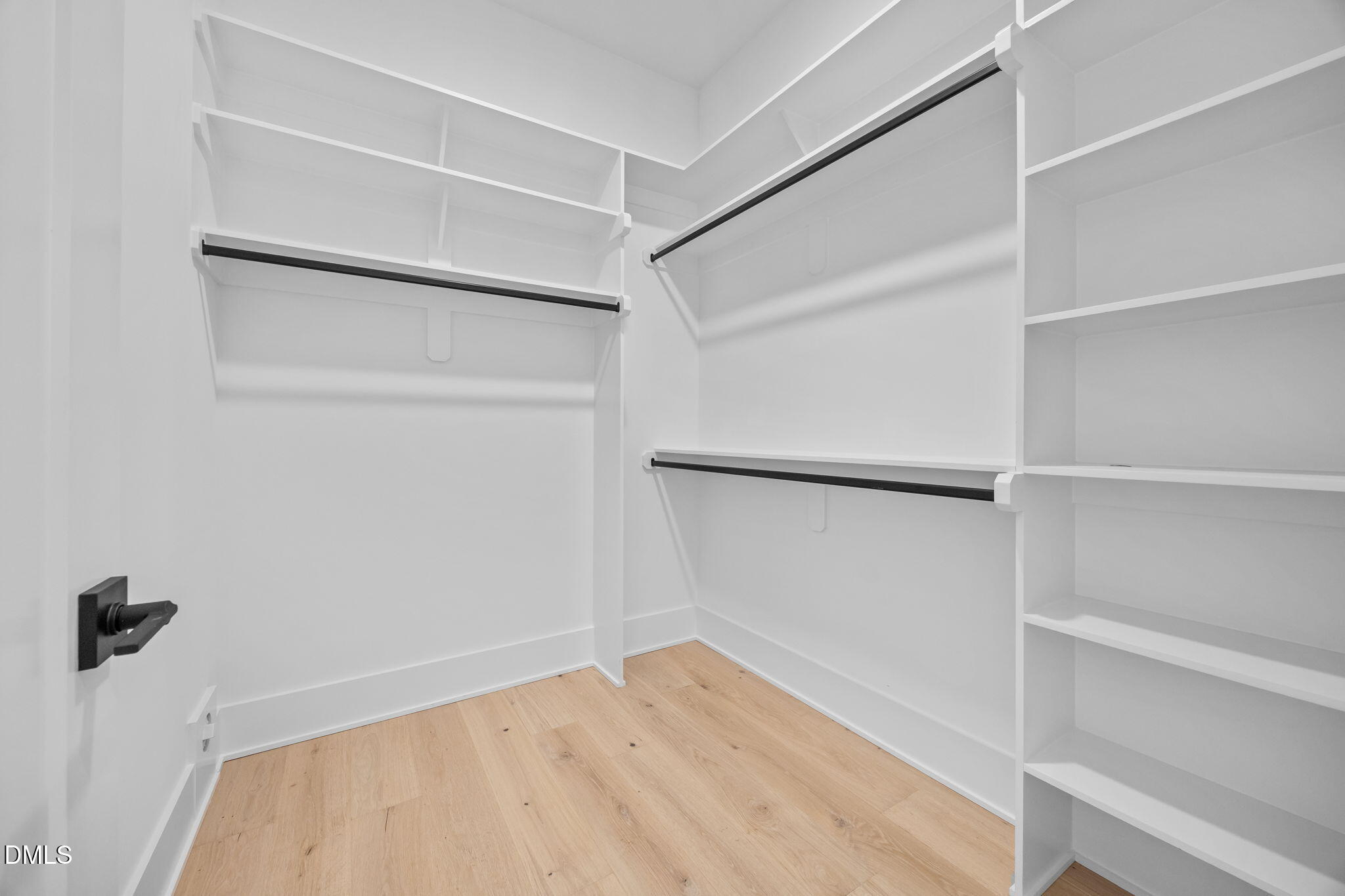 7805 Ailesbury Road Property Photo 28