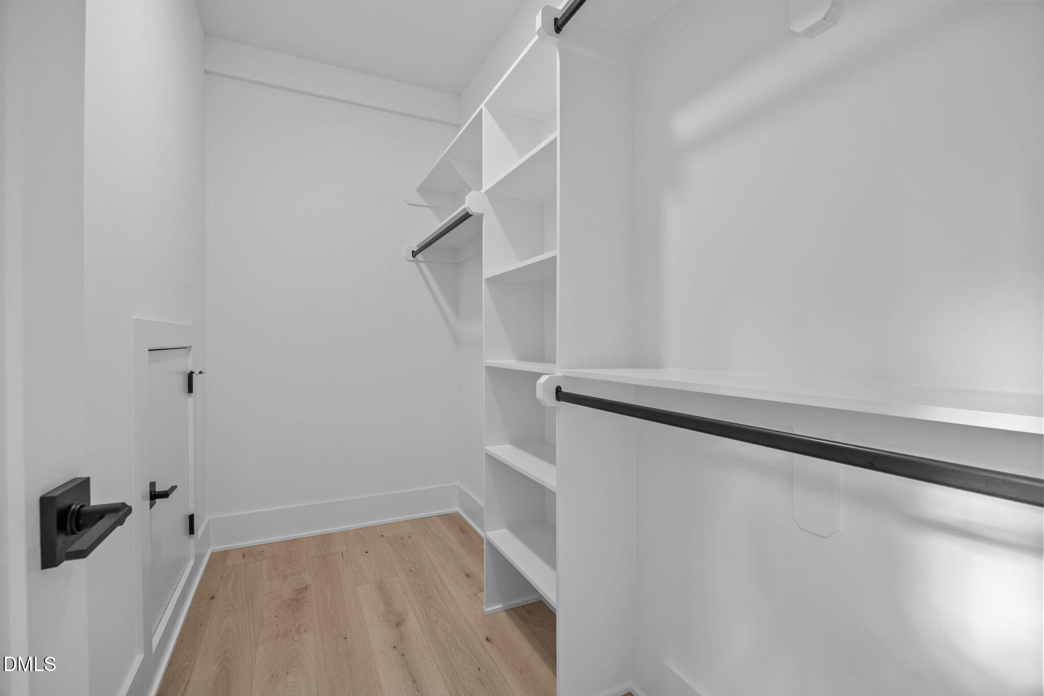 7805 Ailesbury Road Property Photo 37