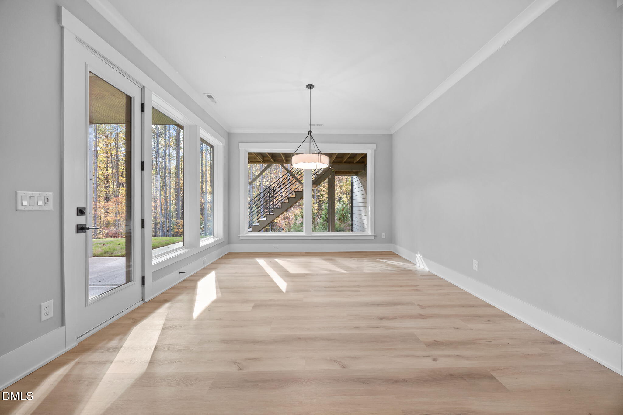 7805 Ailesbury Road Property Photo 47