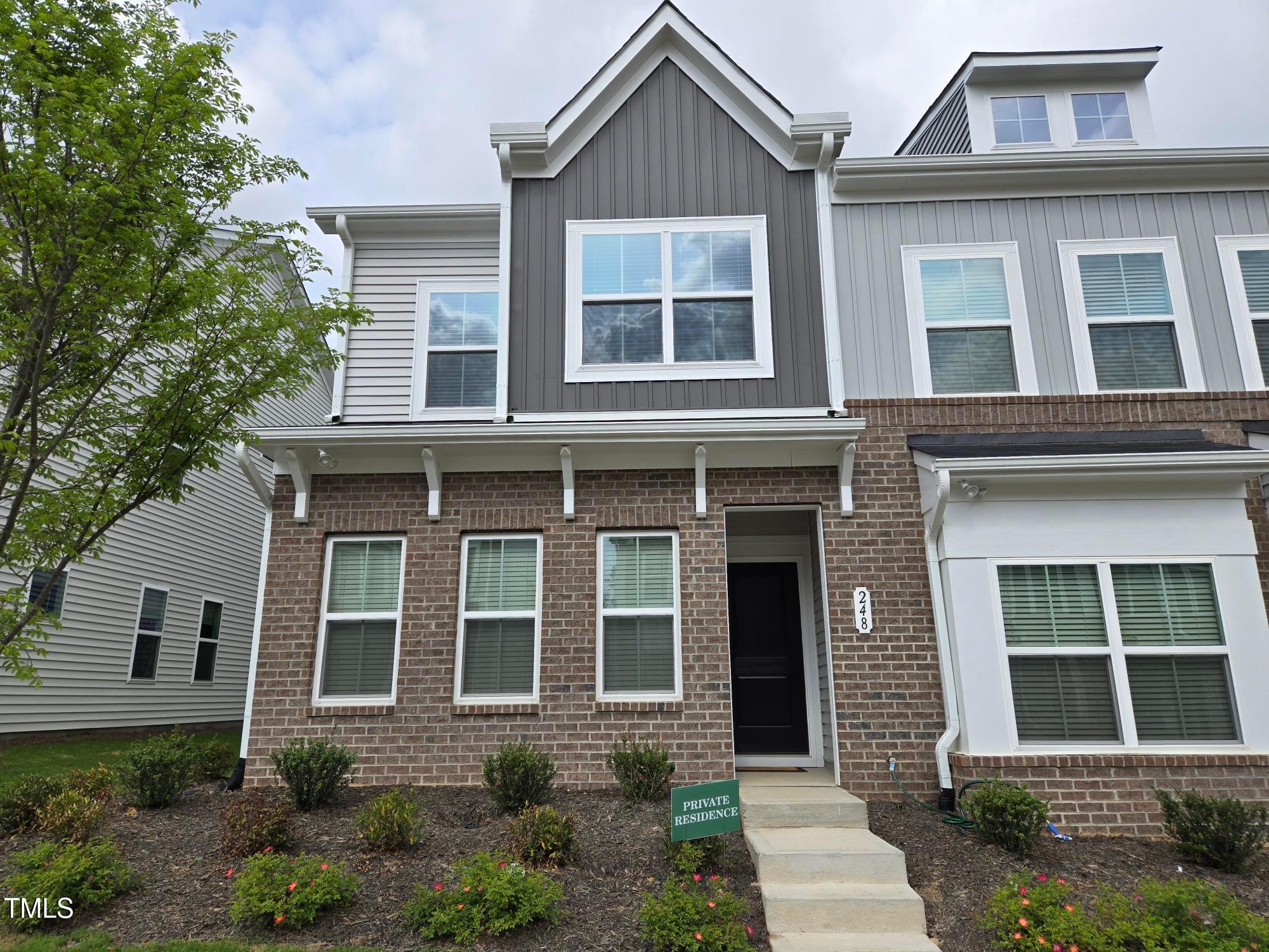 248 Chesapeake Commons Street Property Photo
