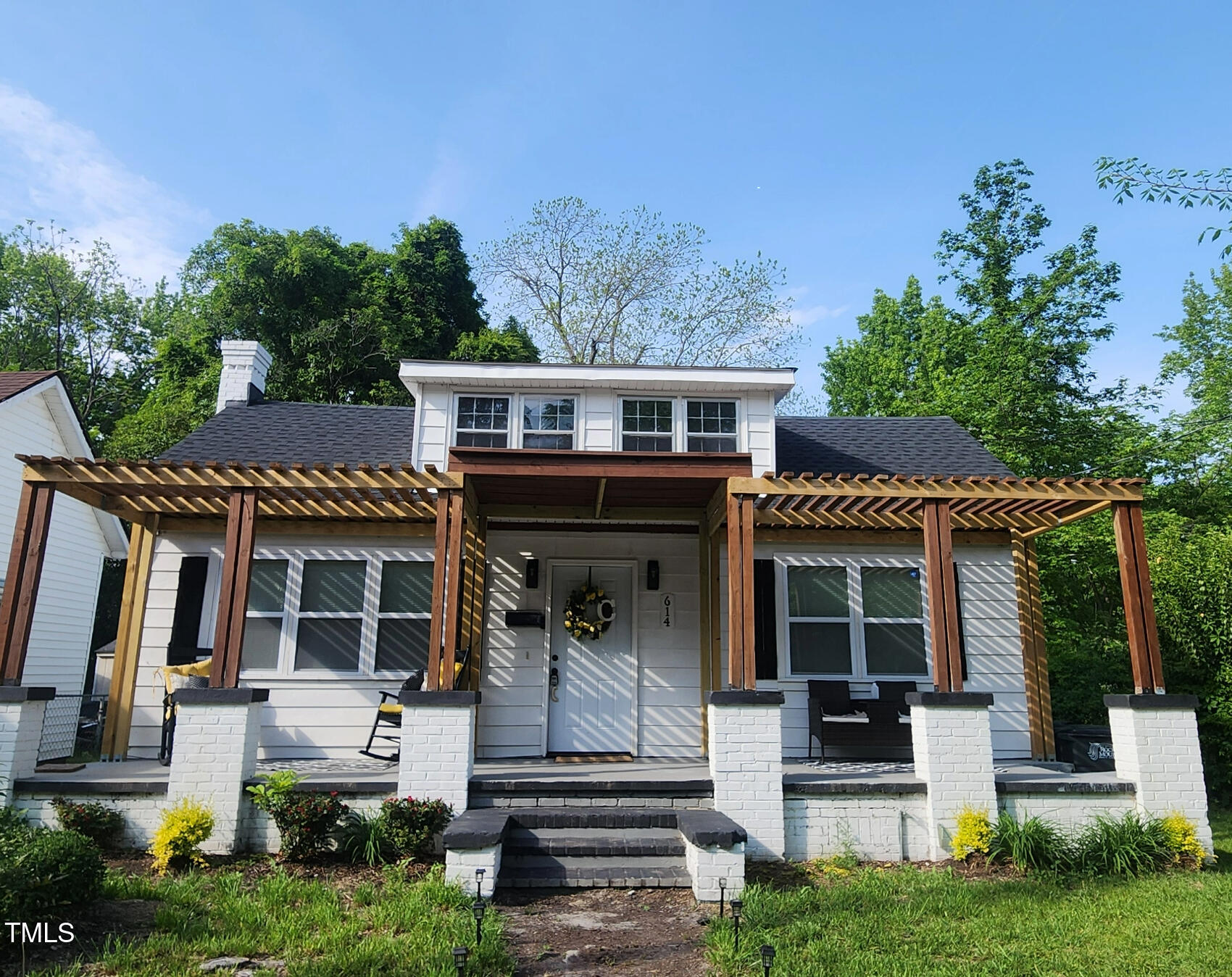 614 Henry Street Property Photo