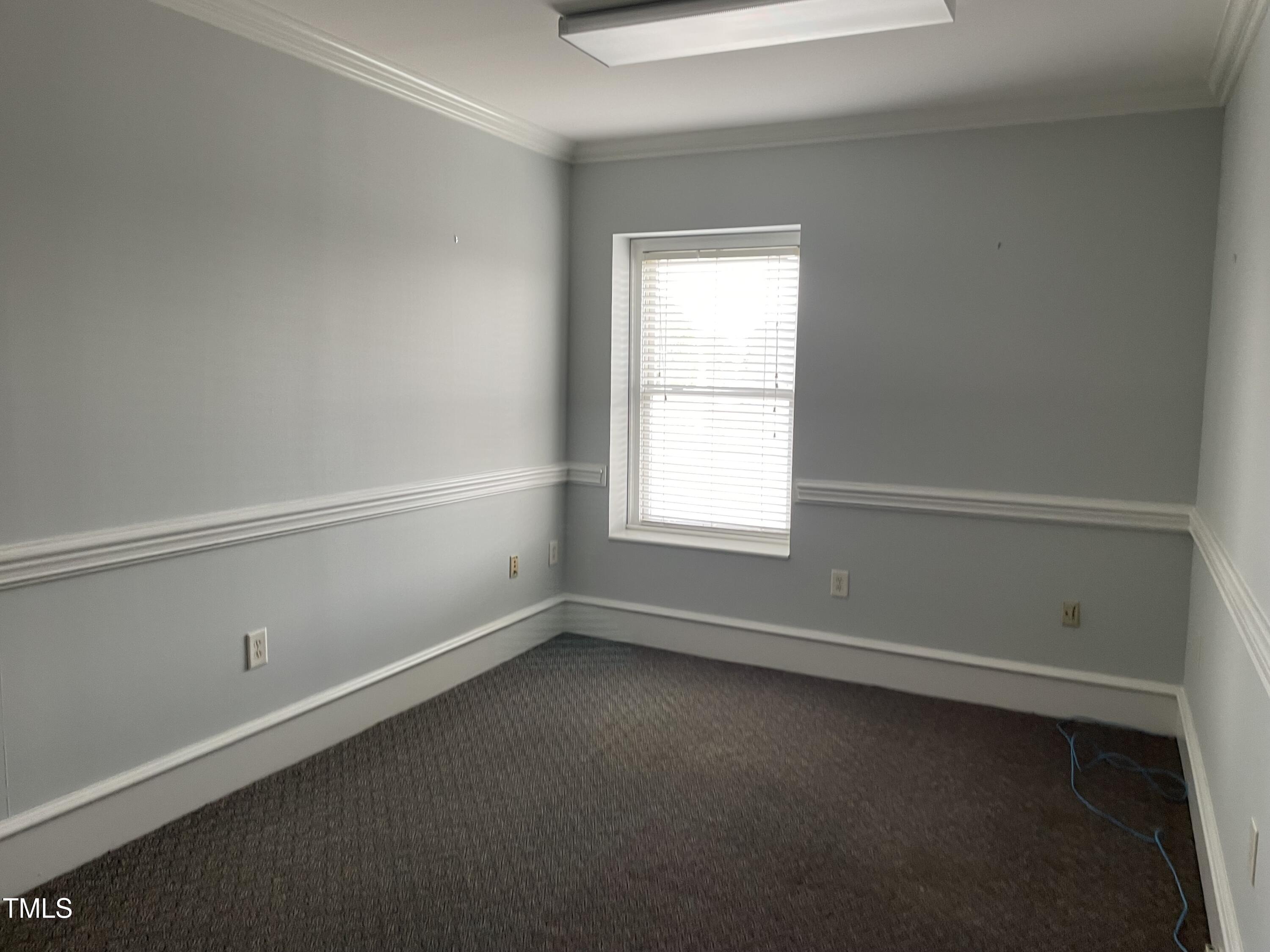 17 Se Court Square # 203 Property Photo 7