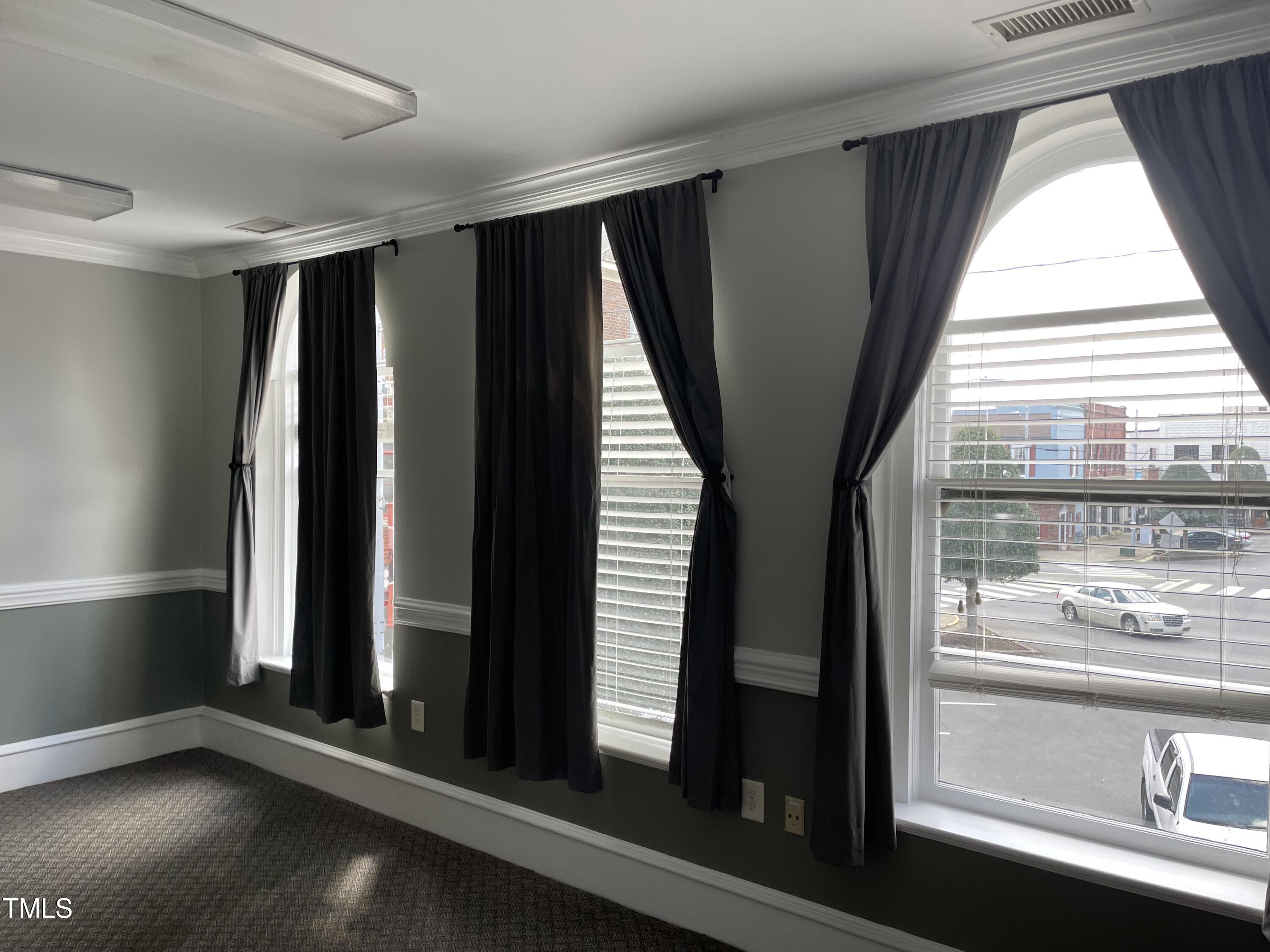 17 Se Court Square # 202 Property Photo 12