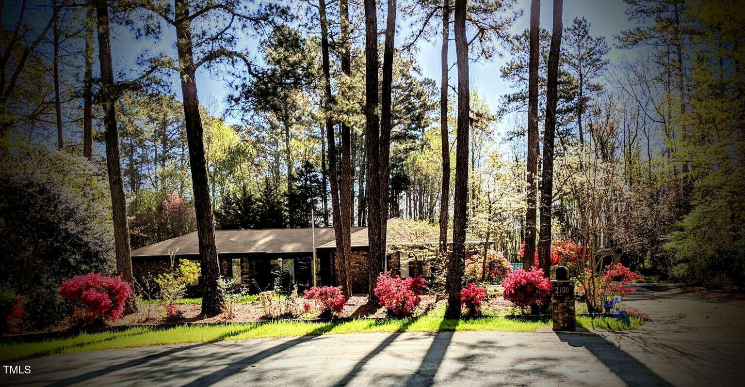 Real Estate Main Image