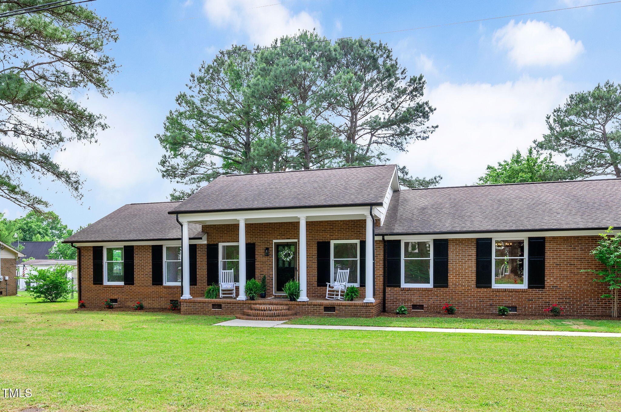 603 Warren Road Property Photo