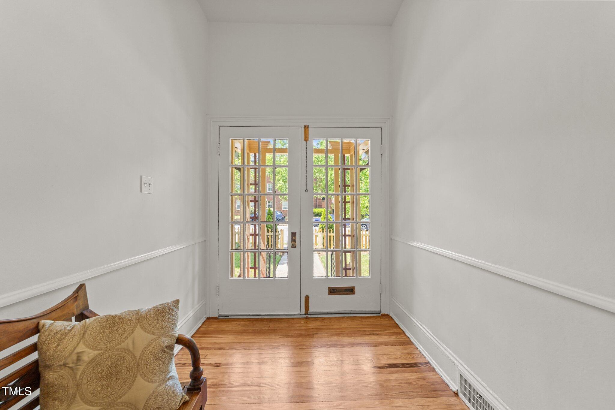 726 N Blount Street Property Photo 2