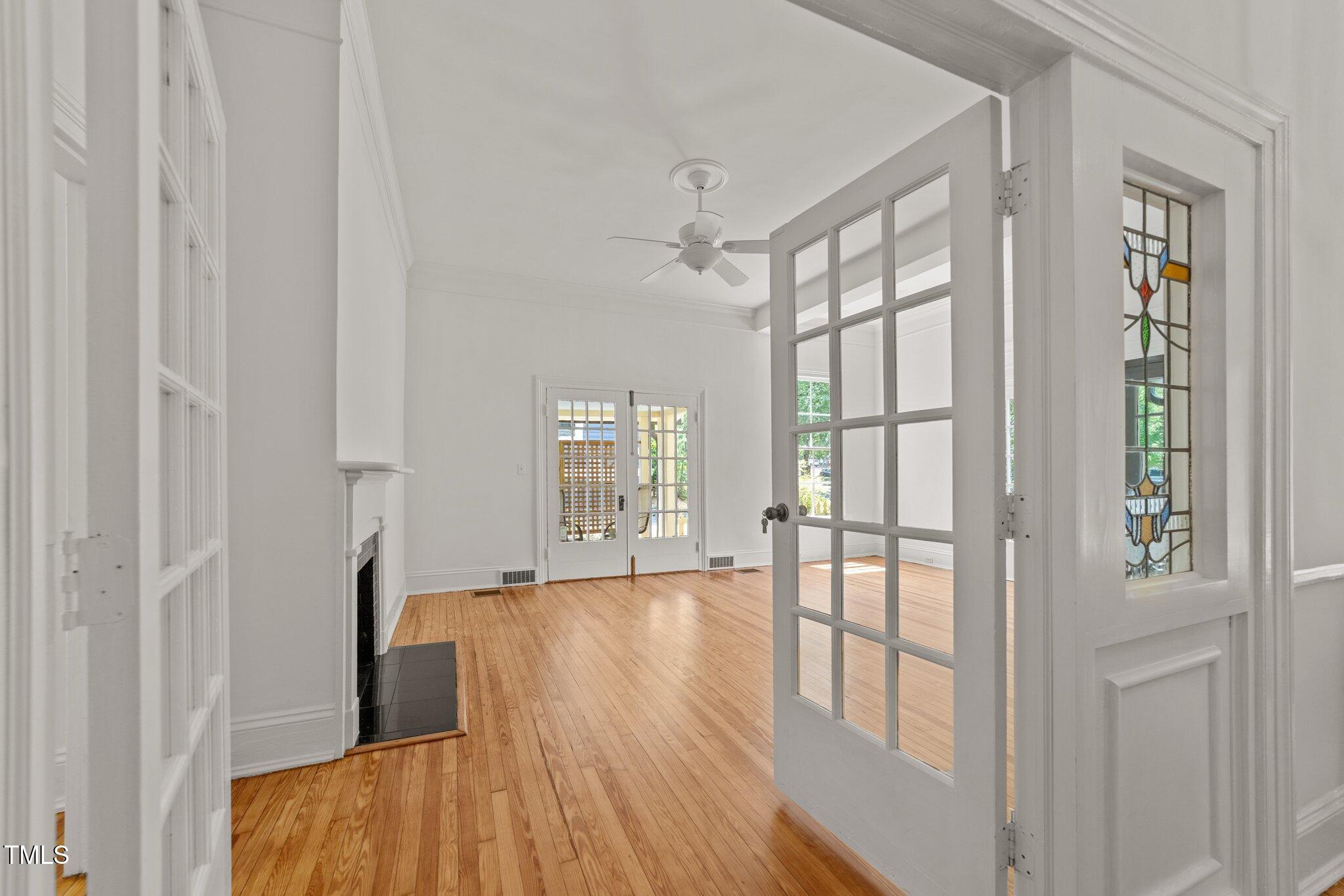 726 N Blount Street Property Photo 4