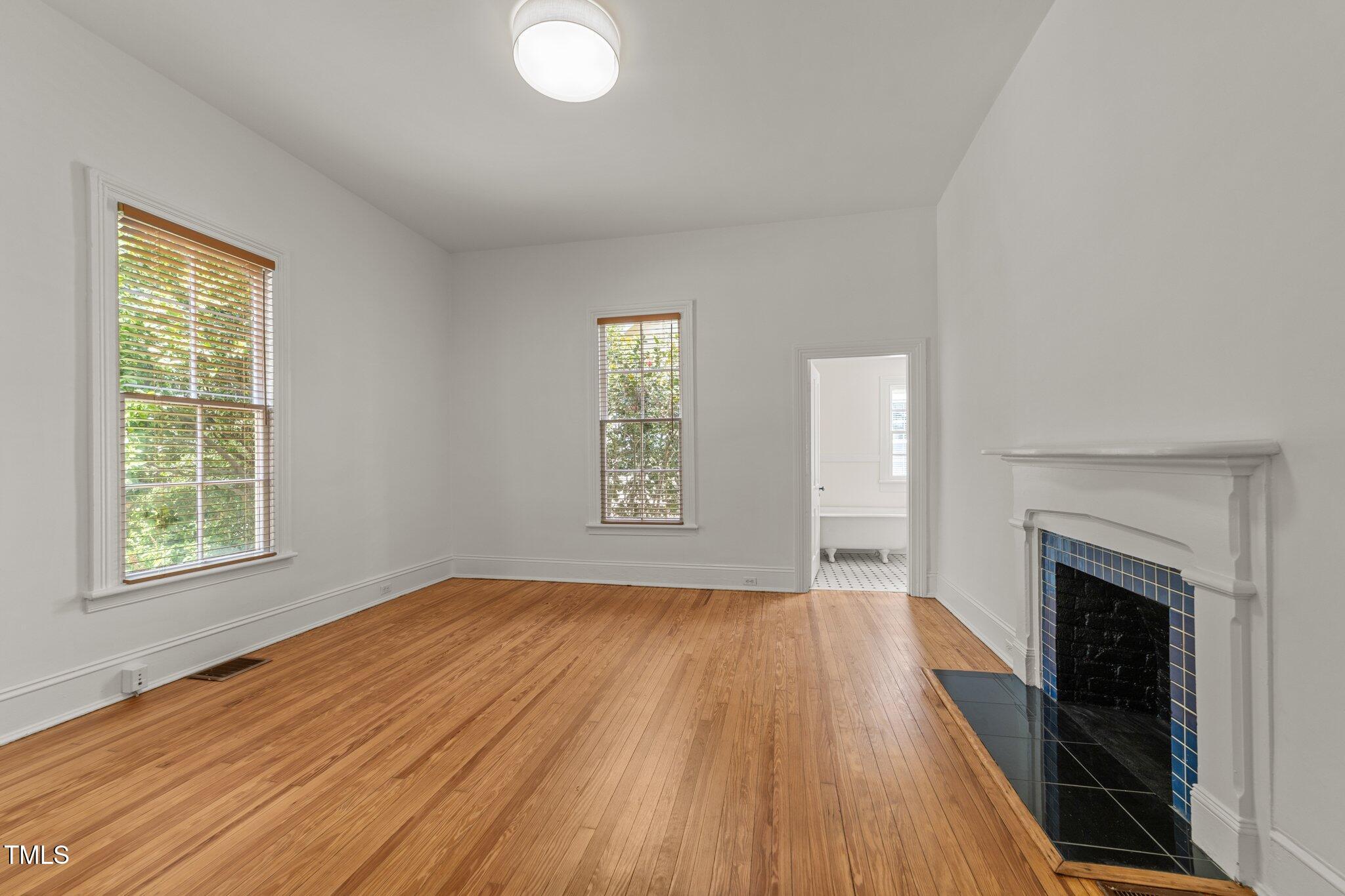 726 N Blount Street Property Photo 6