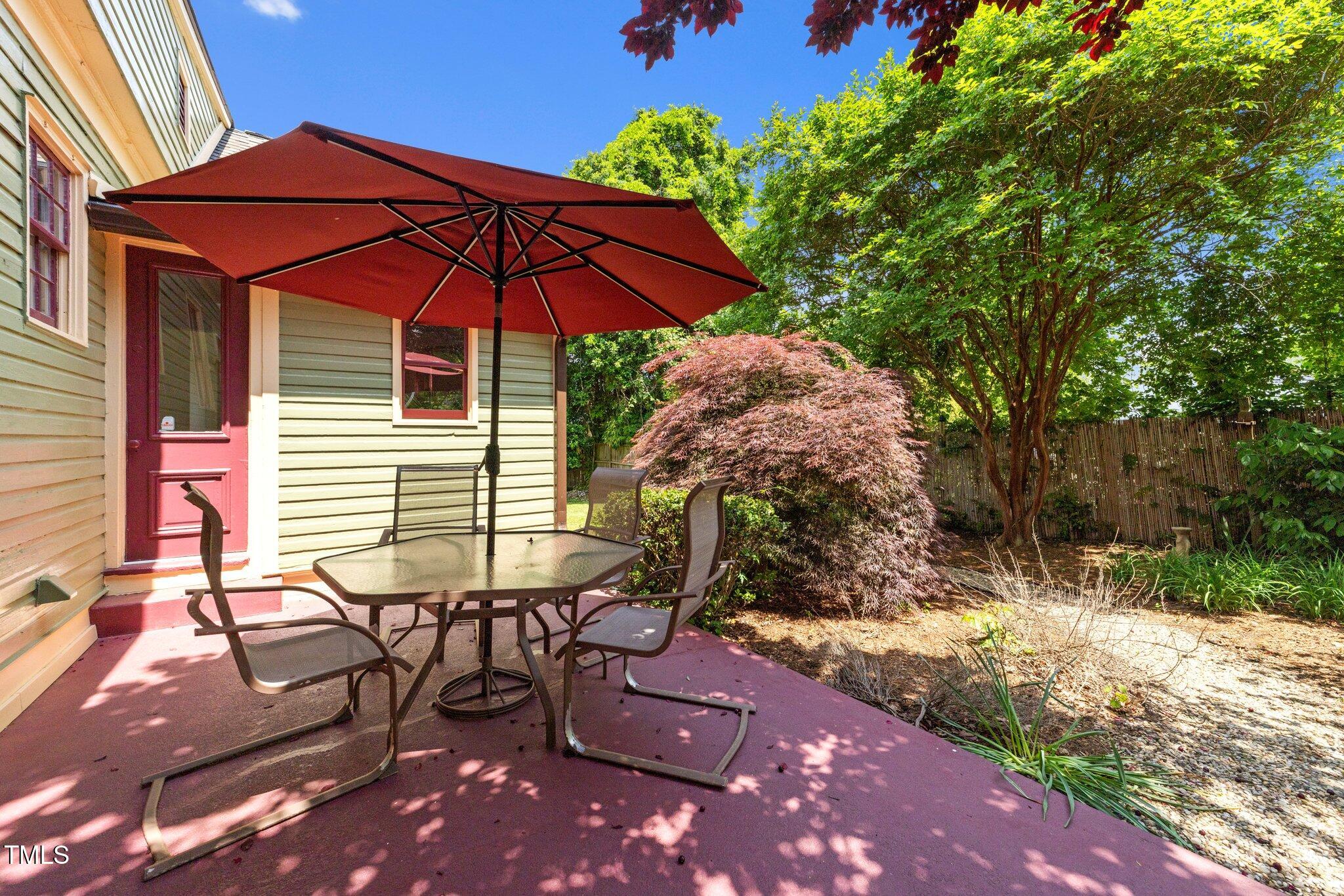 726 N Blount Street Property Photo 18