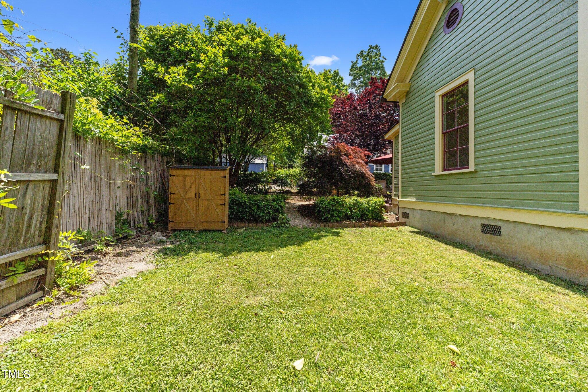 726 N Blount Street Property Photo 19