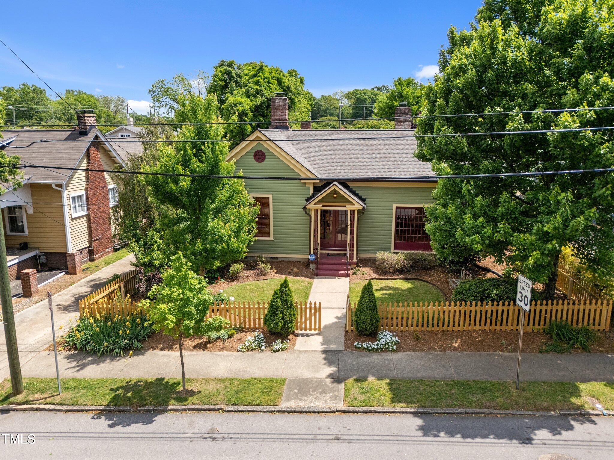 726 N Blount Street Property Photo 36