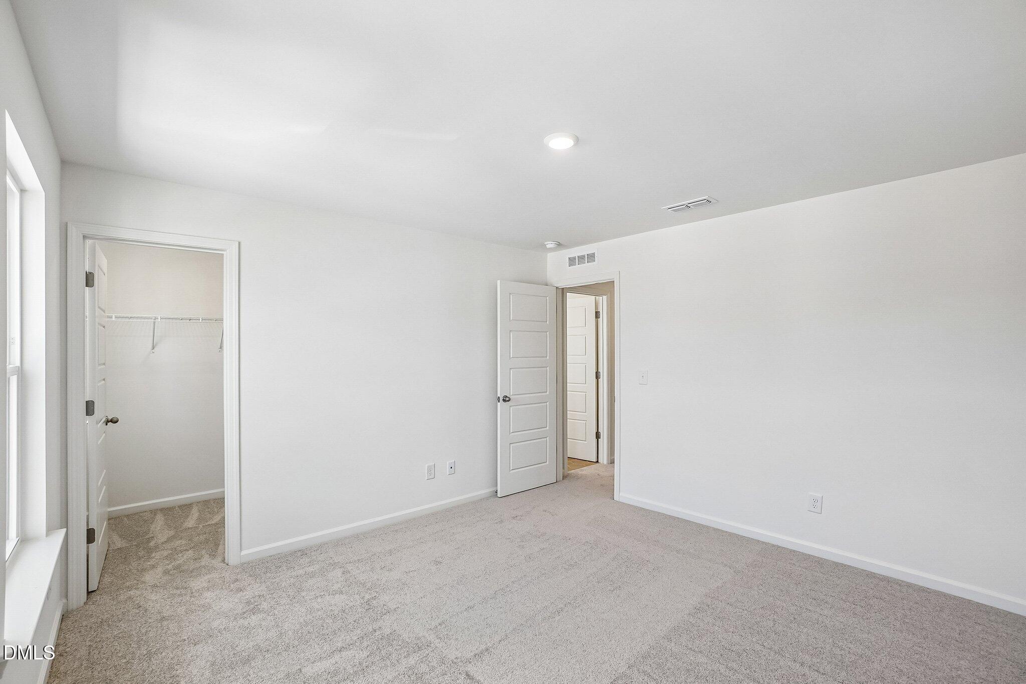 518 Sunset Lake Drive Property Photo 23
