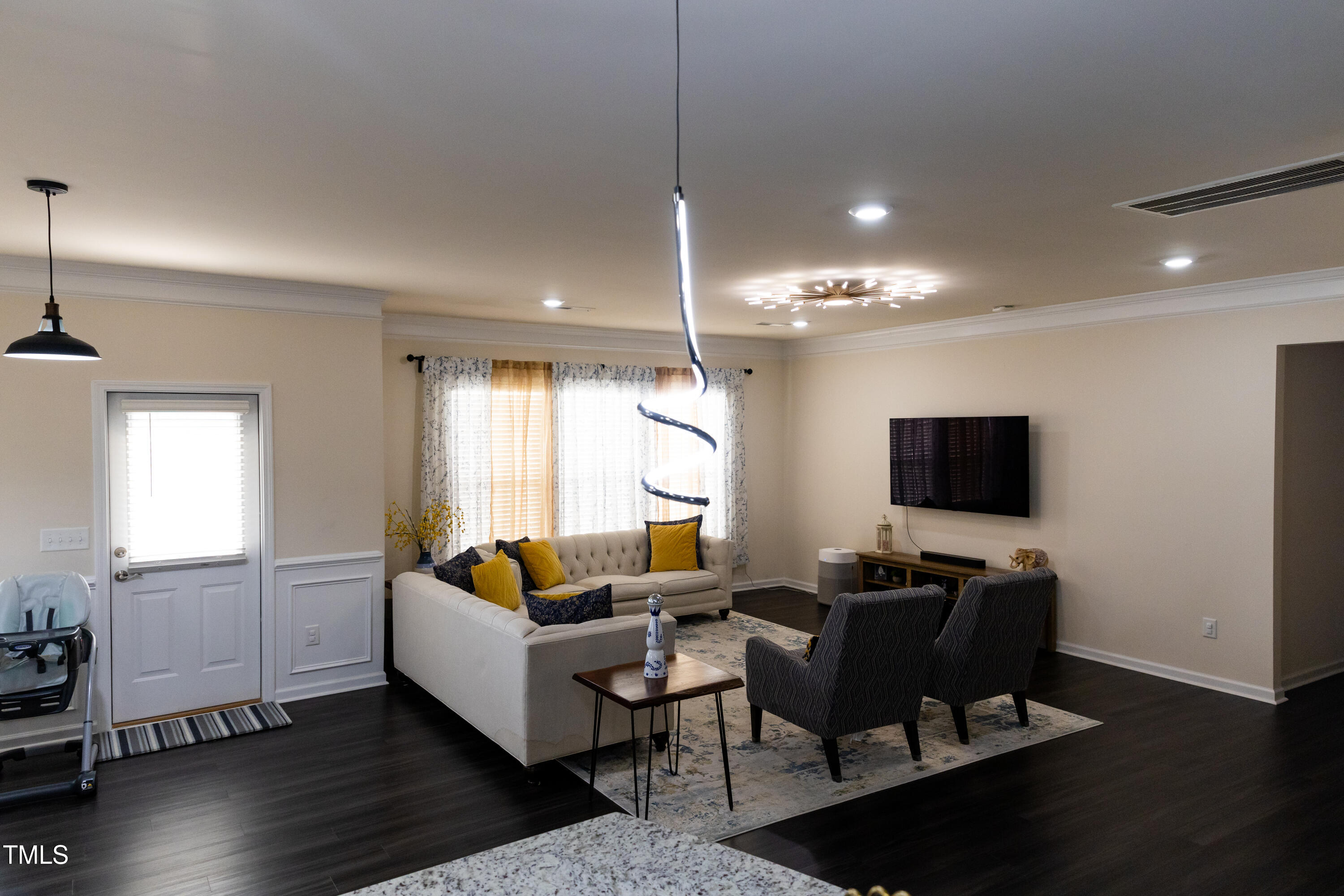 428 Parlier Drive Property Photo