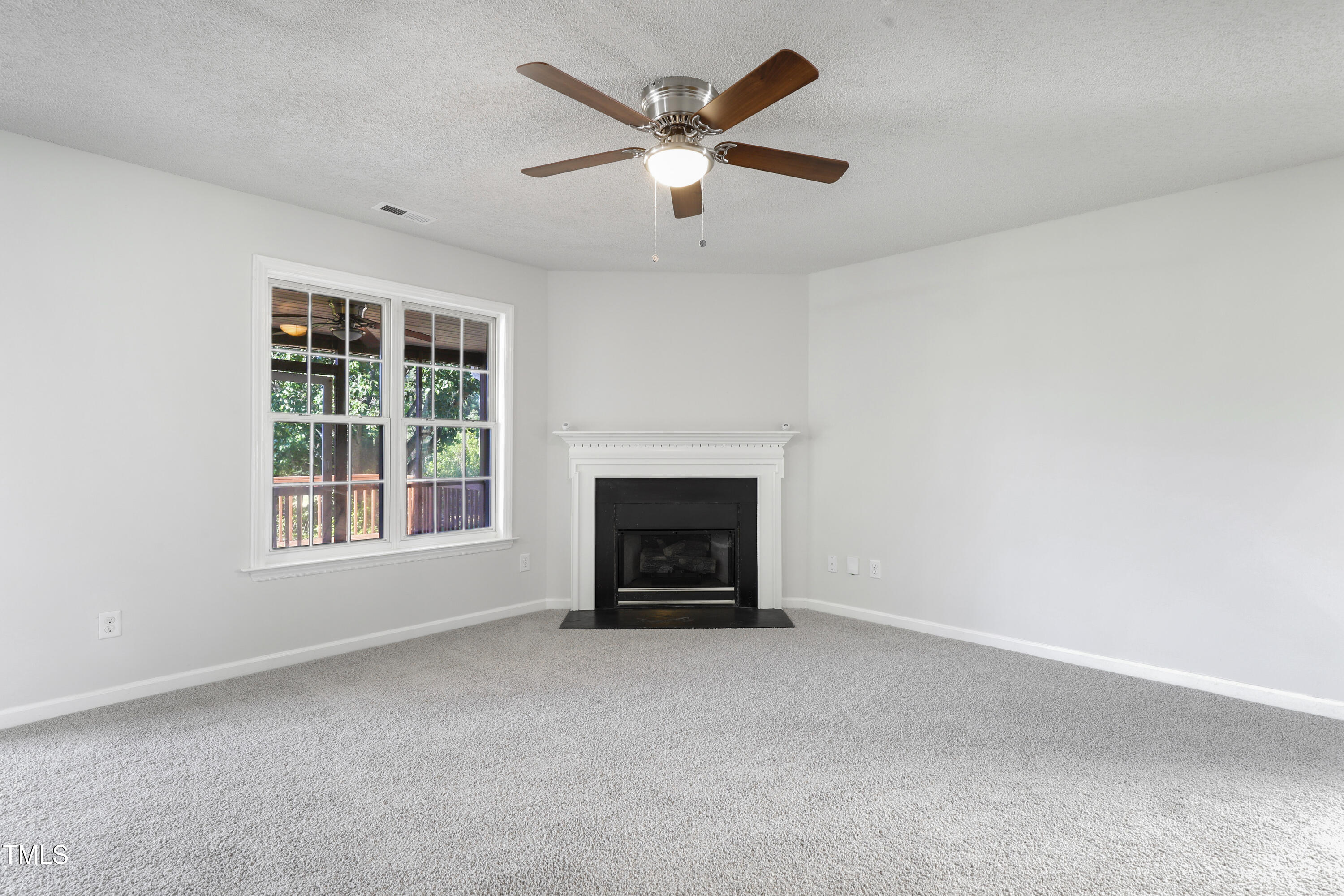 5456 Grand Traverse Drive Property Photo 4